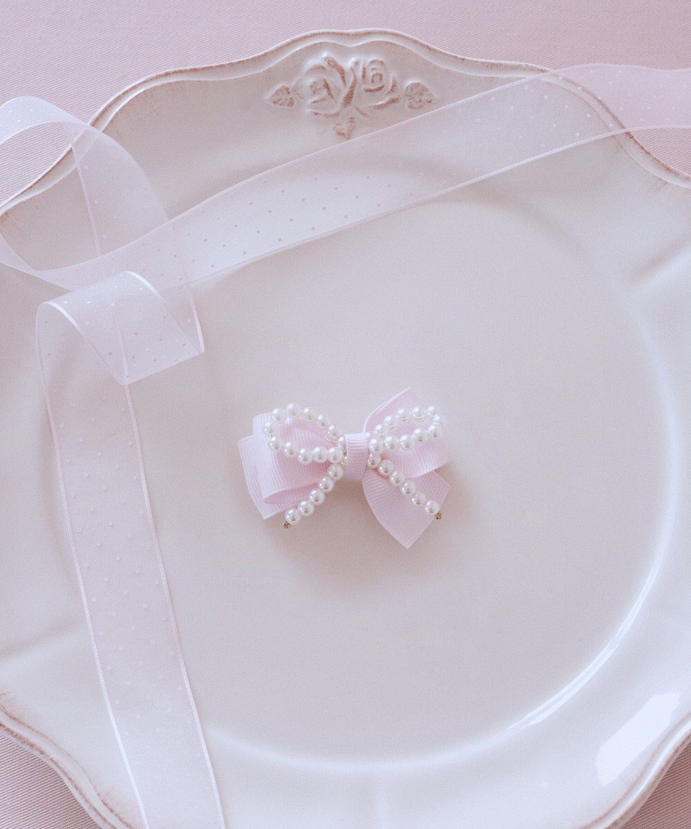【メゾンドフルール/Maison de FLEUR】のピンクマニアグログランリボンパールクリップ インテリア・キッズ・メンズ・レディースファッション・服の通販 founy(ファニー) 　ファッション　Fashion　レディースファッション　Fashion for Women　シュシュ&ヘアアクセ/ヘアアレンジ　Scrunchies & Hair Accessories　アクセサリー　Fashion Accessories　バレッタ　Barrette, Hair Clip　パール　Pearl, Pearl Accent　モチーフ　Motif, Design Theme　リボン　Ribbon, Bow　エレガント 上品　Elegant　Pink|ID: prp329100004840395 ipo3291000000035271069