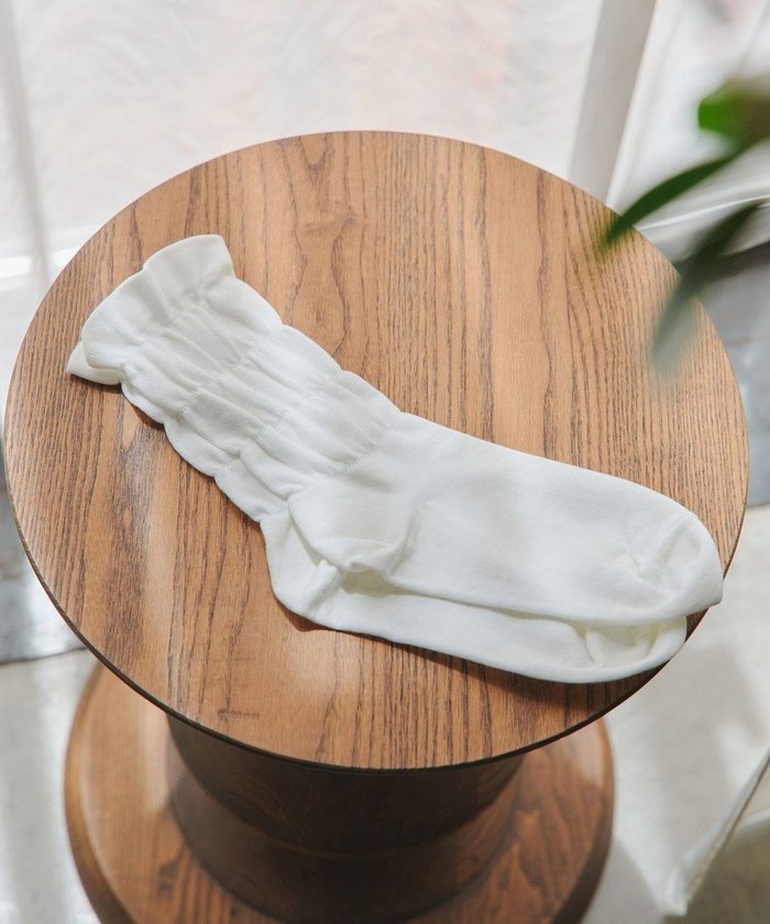 【ティアクラッセ/Tiaclasse】のくしゅくしゅフリルソックス インテリア・キッズ・メンズ・レディースファッション・服の通販 founy(ファニー) https://founy.com/ ファッション Fashion レディースファッション Fashion for Women ソックス&靴下 Socks & Hosiery レッグウェア・ストッキング Legwear & Hosiery アクセサリー Fashion Accessories 春 Spring 洗える Machine Washable 秋 Autumn シャーリング Shirring, Ruched シューズ Shoes, Footwear ソックス Socks, Hosiery パープル Purple, Violet フリル Frill, Ruffle 無地 Plain, Solid Color 冬 Winter / This Winter 再入荷 Restock / Back in Stock 夏 Summer エレガント 上品 Elegant 入学式 Entrance Ceremony 卒業式 Graduation Ceremony 新作・新入荷 New Arrivals / New In |ID: prp329100004840400 ipo3291000000035802388