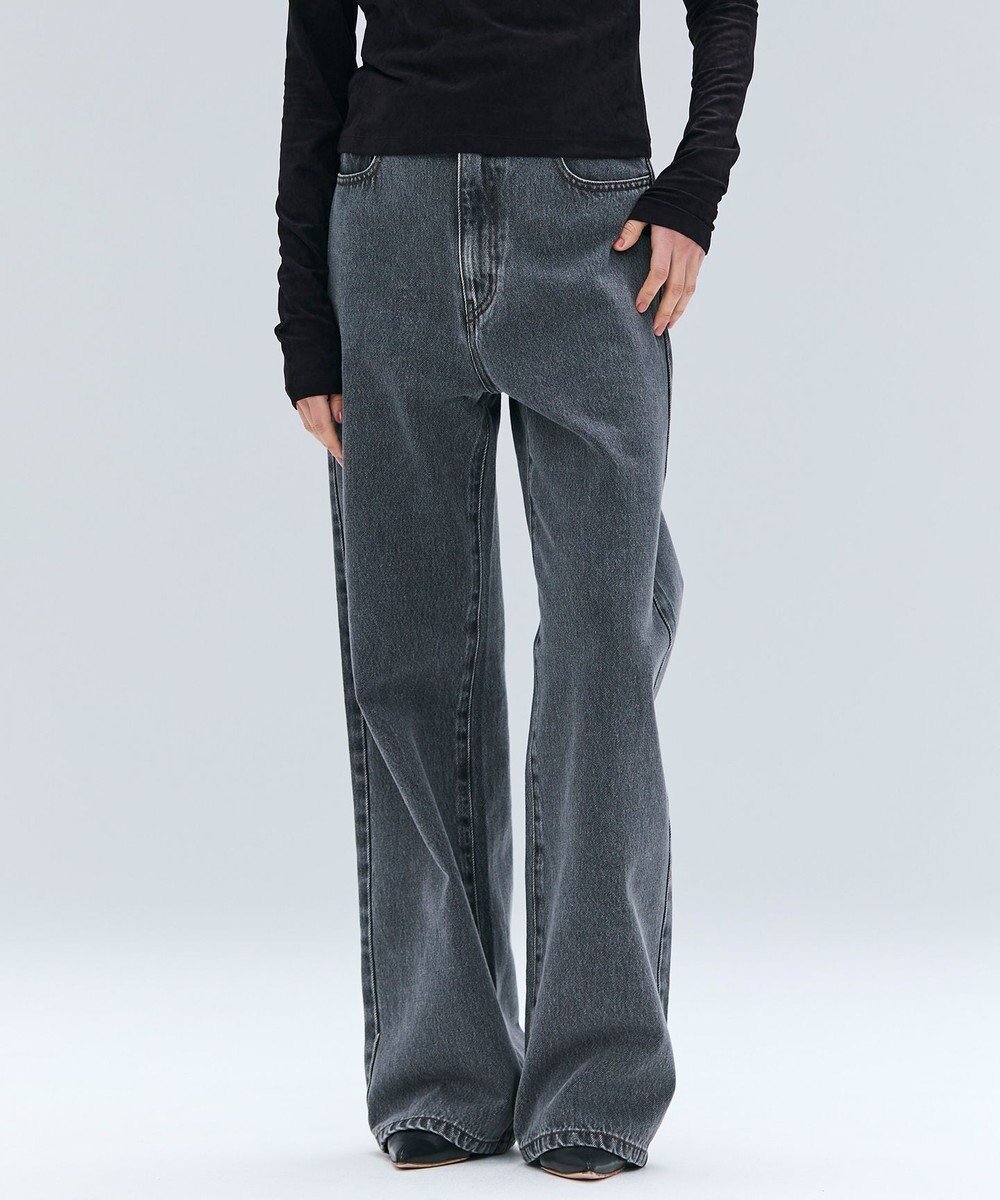 【ベイジ,/BEIGE,】の【洗える・Oggi 11月号掲載】NAVIGLIO / フレアシルエットデニムパンツ インテリア・キッズ・メンズ・レディースファッション・服の通販 founy(ファニー) 　雑誌掲載アイテム　Magazine Picks & Fashion Features　ファッション雑誌　Fashion Magazines　オッジ　Oggi　ファッション　Fashion　レディースファッション　Fashion for Women　パンツ　Pants & Trousers　デニムパンツ・ジーンズ・美脚デニム　Denim Jeans & Pants　インディゴ　Indigo Denim　洗える　Machine Washable　クラシック　Classic, Timeless Style　11月号　November Issue　シューズ　Shoes, Footwear　ジャケット　Jacket, Outerwear　雑誌　Magazine, Fashion Magazine　デニム　Denim, Jeans Material　フィット　Fit, Slim Fit　フラット　Flat, Flat Shoes　フレア　Flare, Flared　リラックス　Relax, Relaxed Fit　A/W・秋冬　Autumn/Winter　S/S・春夏　SS, Spring/Summer, Warm Season　夏　Summer　エレガント 上品　Elegant　Slate|ID: prp329100004840958 ipo3291000000035279899