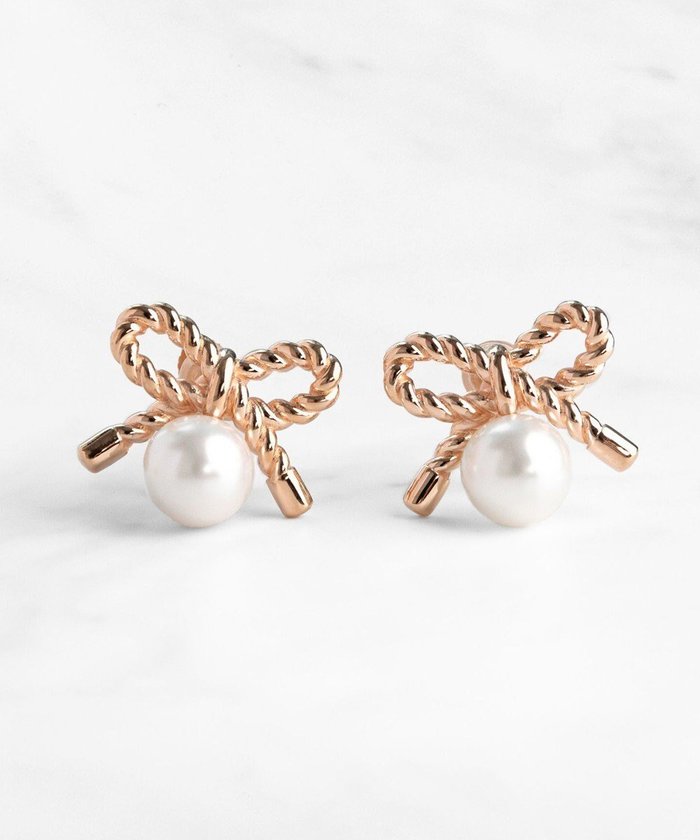 【トッカ/TOCCA】のPROMISE PEARL RIBBON EARRINGS イヤリング インテリア・キッズ・メンズ・レディースファッション・服の通販 founy(ファニー) https://founy.com/ ファッション Fashion レディースファッション Fashion for Women ジュエリー Jewelry ファッションリング Fashion Rings イヤリング・フープ・ドロップタイプ Hoop, Drop & Clip Earrings アクセサリー Fashion Accessories アンティーク Antique-Inspired イエロー Yellow イヤリング Earrings シルバー Silver, Metallic Silver テクスチャー Texture, Textured Fabric パール Pearl, Pearl Accent ビジュー Bijou, Jewel-like Accent フェミニン Feminine, Girly モチーフ Motif, Design Theme リボン Ribbon, Bow エレガント 上品 Elegant |ID: prp329100004841071 ipo3291000000036279918