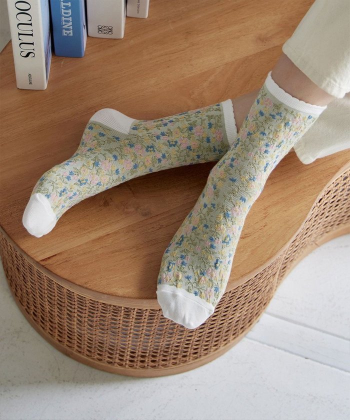 【ティアクラッセ/Tiaclasse】のジャガード花柄ソックス インテリア・キッズ・メンズ・レディースファッション・服の通販 founy(ファニー) https://founy.com/ ファッション Fashion レディースファッション Fashion for Women ソックス&靴下 Socks & Hosiery レッグウェア・ストッキング Legwear & Hosiery アクセサリー Fashion Accessories カーディガン Cardigan, Knitwear ガーリー Girly, Feminine Style ソックス Socks, Hosiery チュニック Tunic, Long Top 再入荷 Restock / Back in Stock 新作・新入荷 New Arrivals / New In |ID: prp329100004841337 ipo3291000000035871377