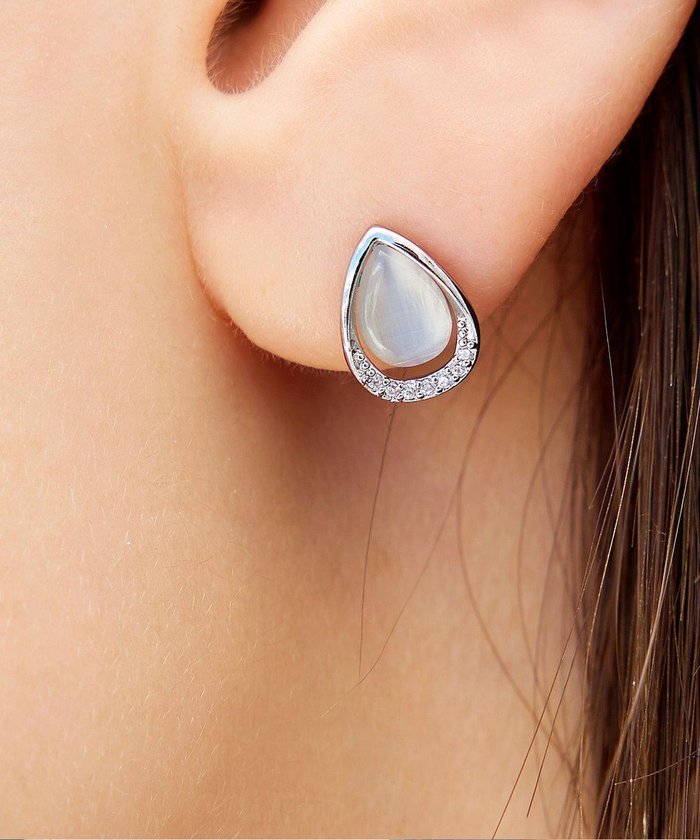 【ティアクラッセ/Tiaclasse】の【金属アレルギー対応】ティアドロップピアス インテリア・キッズ・メンズ・レディースファッション・服の通販 founy(ファニー) https://founy.com/ ファッション Fashion レディースファッション Fashion for Women おすすめ Recommended / Our Picks アクセサリー Fashion Accessories オケージョン Occasion Wear コーティング Coating, Coated Finish シルバー Silver, Metallic Silver ストーン Stone, Gem-Like チュニック Tunic, Long Top エレガント 上品 Elegant 二次会 After Party 入学式 Entrance Ceremony 再入荷 Restock / Back in Stock 冬 Winter / This Winter 夏 Summer 新作・新入荷 New Arrivals / New In 春 Spring 秋 Autumn 結婚式 Wedding |ID: prp329100004841349 ipo3291000000035604710