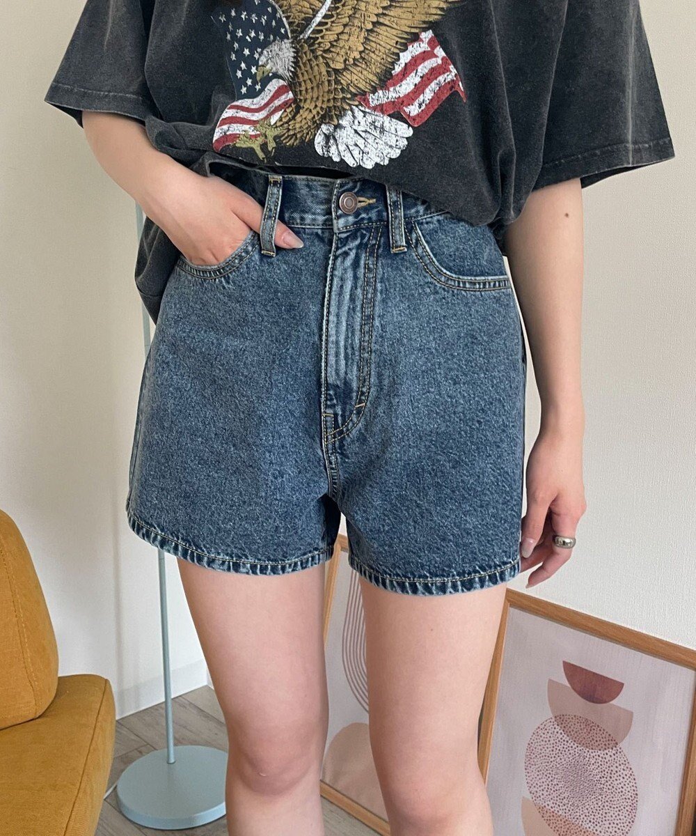 【ウィゴー/WEGO】のデニムショートパンツ インテリア・キッズ・メンズ・レディースファッション・服の通販 founy(ファニー) ファッション Fashion レディースファッション Fashion for Women パンツ Pants & Trousers デニムパンツ・ジーンズ・美脚デニム Denim Jeans & Pants ショートパンツ・ハーフパンツ High-Waisted & Relaxed Shorts サンダル Sandals, Summer Shoes ショート Short, Short Length ストレート Straight, Straight Cut スニーカー Sneakers, Trainers スマホ Smartphone, Mobile Device デニム Denim, Jeans Material トレンド Trend, Trending Now ビッグ Big, Oversized ボトム Bottoms, Lower Wear ロング Long, Long-Length 冬 Winter / This Winter 台形 A-Line, Trapezoid Shape 夏 Summer 春 Spring S/S・春夏 SS, Spring/Summer, Warm Season 秋 Autumn デニム中濃加工色|ID: prp329100004841358 ipo3291000000036250652