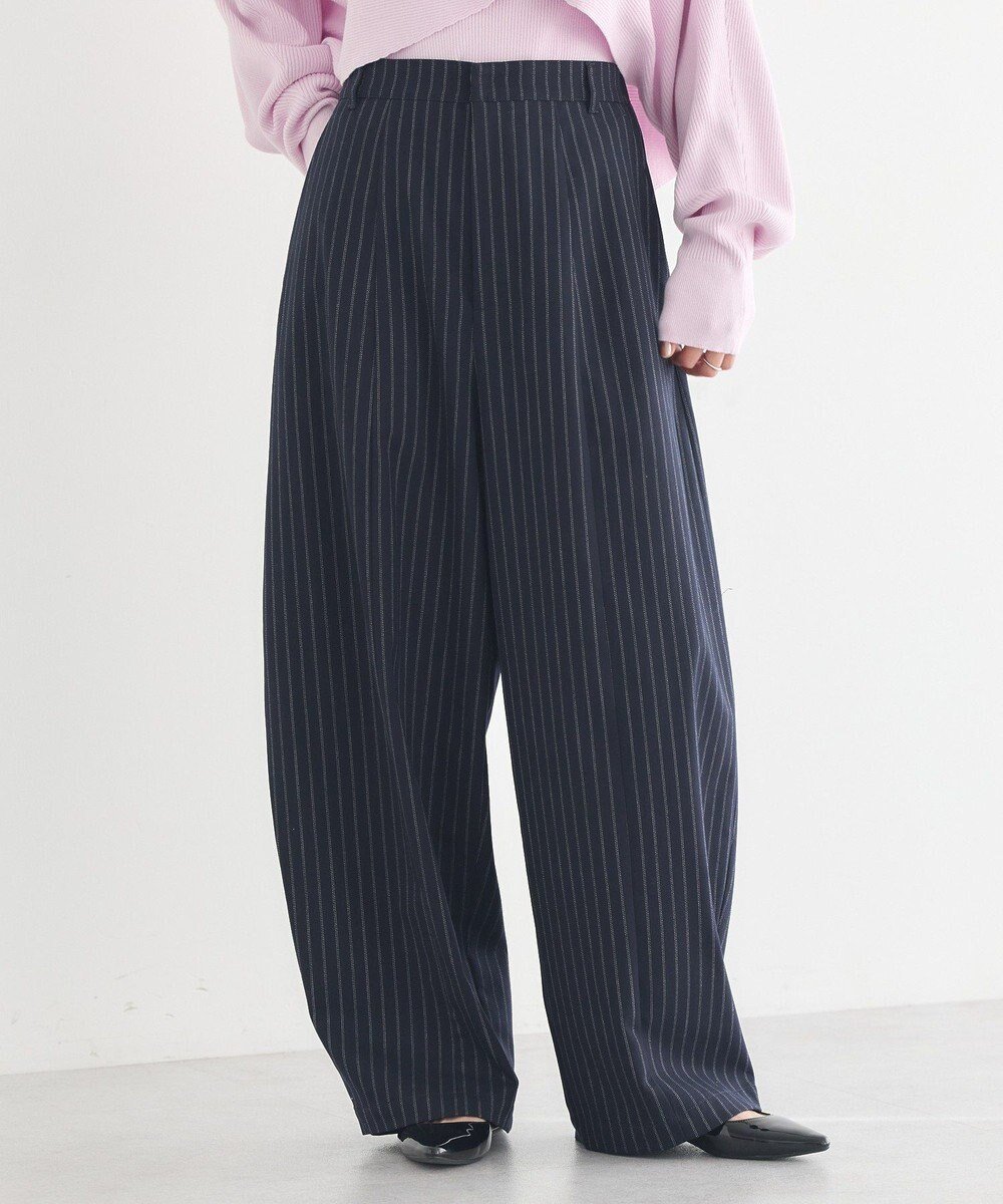 【アースミュージックアンドエコロジー/earth music&ecology】のバルーンパンツ インテリア・キッズ・メンズ・レディースファッション・服の通販 founy(ファニー) 　ファッション　Fashion　レディースファッション　Fashion for Women　パンツ　Pants & Trousers　春　Spring　カーディガン　Cardigan, Knitwear　ストライプ　Stripe, Striped Pattern　トレンド　Trend, Trending Now　バランス　Balance, Style Balance　バルーン　Balloon, Balloon Silhouette　フロント　Front, Front Design　プリーツ　Pleats, Pleated　ベーシック　Basic, Essential　ポケット　Pocket, Pocket Detail　無地　Plain, Solid Color　レギュラー　Regular, Standard Fit　ワイド　Wide, Wide Fit　S/S・春夏　SS, Spring/Summer, Warm Season　おすすめ　Recommended / Our Picks　夏　Summer　Stripe Navy|ID: prp329100004841508 ipo3291000000035284316