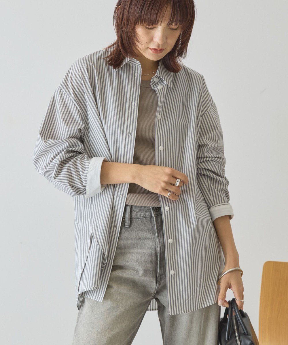 【アメリカンホリック/AMERICAN HOLIC】の配色レギュラーカラーシャツ インテリア・キッズ・メンズ・レディースファッション・服の通販 founy(ファニー) 　ファッション　Fashion　レディースファッション　Fashion for Women　トップス・カットソー　Cut & Sew Tops　シャツ・ブラウス・オフィスカジュアル　Elegant Blouses & Button-Ups　アメリカン　American Style　春　Spring　シンプル　Simple, Minimal　スタイリッシュ　Stylish, Fashionable　ストライプ　Stripe, Striped Pattern　フォルム　Silhouette, Form　ポケット　Pocket, Pocket Detail　ロング　Long, Long-Length　S/S・春夏　SS, Spring/Summer, Warm Season　おすすめ　Recommended / Our Picks　夏　Summer　Stripe Gray|ID: prp329100004841550 ipo3291000000035284513