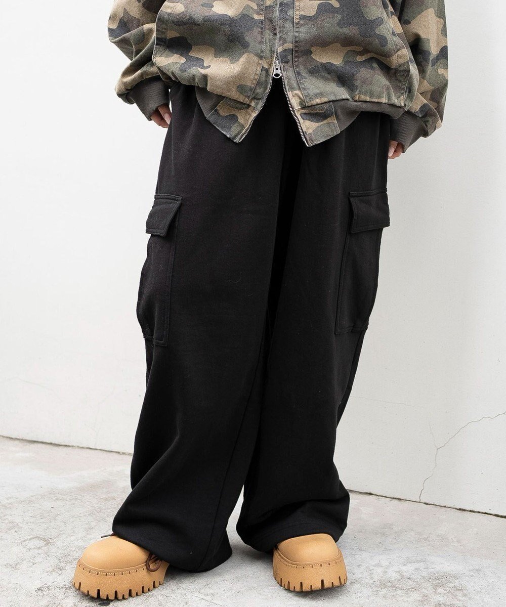 【ウィゴー/WEGO】の【ユニセックス着用ITEM/ウエストゴム/MLサイズ展開】ワイドスウェットカーゴパンツ インテリア・キッズ・メンズ・レディースファッション・服の通販 founy(ファニー) ファッション Fashion レディースファッション Fashion for Women パンツ Pants & Trousers 春 Spring 秋 Autumn キャップ Cap, Baseball Cap グラフィック Graphic, Graphic Design シンプル Simple, Minimal ジャケット Jacket, Outerwear スニーカー Sneakers, Trainers スマホ Smartphone, Mobile Device セットアップ Set-Up, Coordinated Outfit ダブル Double, Double-Breasted ドローコード Drawcord, Drawstring Cord バルーン Balloon, Balloon Silhouette パーカー Hoodie, Parka ブルゾン Blouson, Bomber Jacket ベスト Vest, Waistcoat ルーズ Loose, Oversized ワイド Wide, Wide Fit A/W・秋冬 Autumn/Winter プチプライス・低価格 Affordable / Budget Price おすすめ Recommended / Our Picks 2025年 2025 2025-2026秋冬・A/W Autumn/Winter 2025–26 AW25–26 ブラック|ID: prp329100004841671 ipo3291000000035284982