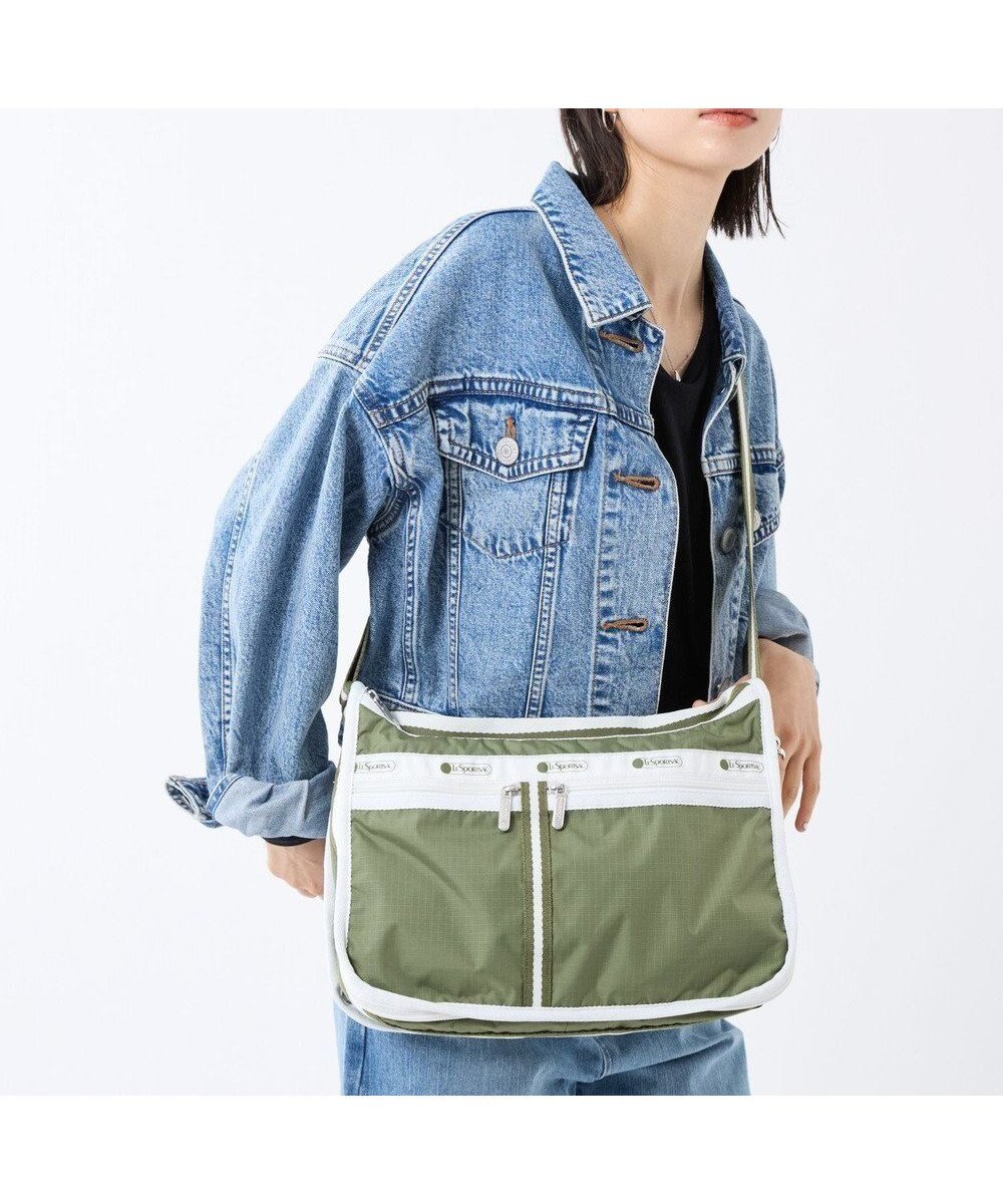 【レスポートサック/LeSportsac】のDELUXE EVERYDAY BAG/スペクテイターオリーブ 人気、トレンドファッション・服の通販 founy(ファニー) 　ファッション　Fashion　レディースファッション　Fashion for Women　アウトドア　Outdoor Clothing　傘　Umbrella, Parasol　軽量　Lightweight, Ultra Light　シンプル　Simple, Minimal　スポーツ　Sports, Activewear　トラベル　Travel, Travel Gear　手帳　Planner, Notebook　人気　Popular, Best Seller　プリント　Print, Printed Pattern　ポケット　Pocket, Pocket Detail　ポーチ　Pouch, Small Case　無地　Plain, Solid Color　旅行　Travel　 other-1|ID: prp329100004841785 ipo3291000000035854416