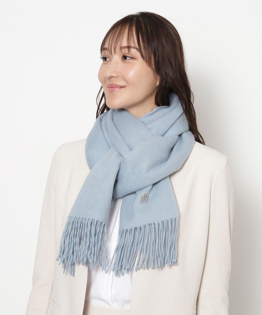 【ムーンバット/MOONBAT】のFURLA(フルラ)【WEB限定】ウール100% アーチロゴ 無地ストール 190cm×60cm インテリア・キッズ・メンズ・レディースファッション・服の通販 founy(ファニー) 　ファッション　Fashion　レディースファッション　Fashion for Women　イタリア　Italy　エレガント 上品　Elegant　ショール　Shawl, Wrap　シンプル　Simple, Minimal　ストール　Stole, Wrap　パターン　Pattern, Design Print　防寒　Cold Protection, Winter-Ready　無地　Plain, Solid Color　A/W・秋冬　Autumn/Winter　ペールスカイ|ID: prp329100004841819 ipo3291000000035633995