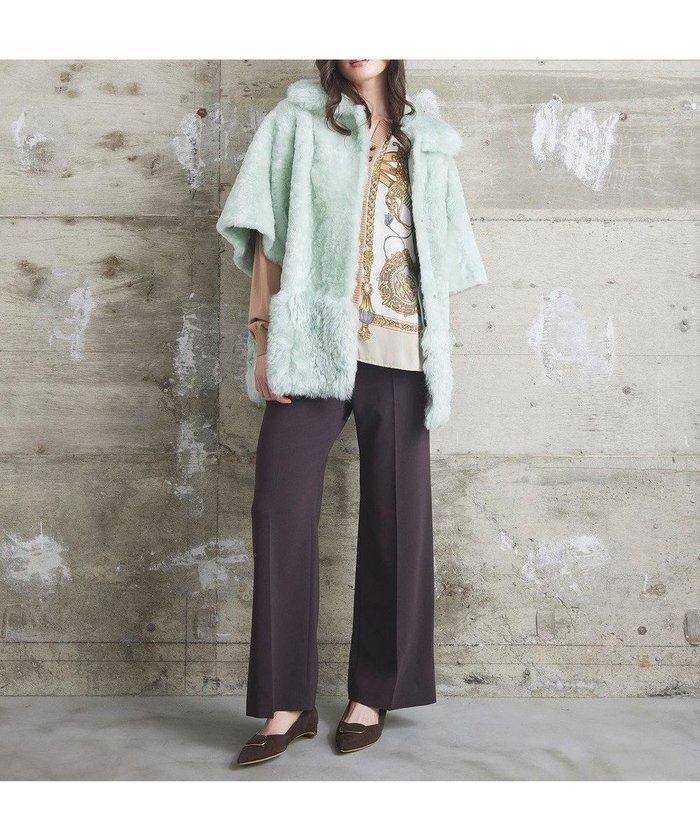 【グレース コンチネンタル/GRACE CONTINENTAL】のムートンポンチョコート インテリア・キッズ・メンズ・レディースファッション・服の通販 founy(ファニー) https://founy.com/ ファッション Fashion レディースファッション Fashion for Women アウター Coat / Outerwear Collection コート・ロングコート・ピーコート Long Coats, Peacoats & More レディースジャケット・軽アウター Jackets ポンチョ・ケープコート Ponchos & Capes イタリア Italy ジャケット Jacket, Outerwear スマート Smart, Elegant スリーブ Sleeve, Long Sleeve / Short Sleeve ハーフ Half, Half-Length フロント Front, Front Design ポンチョ Poncho, Cape Style リュクス Luxury, Elegant, High-End, Chic 冬 Winter / This Winter A/W・秋冬 Autumn/Winter おすすめ Recommended / Our Picks |ID: prp329100004841865 ipo3291000000035832640