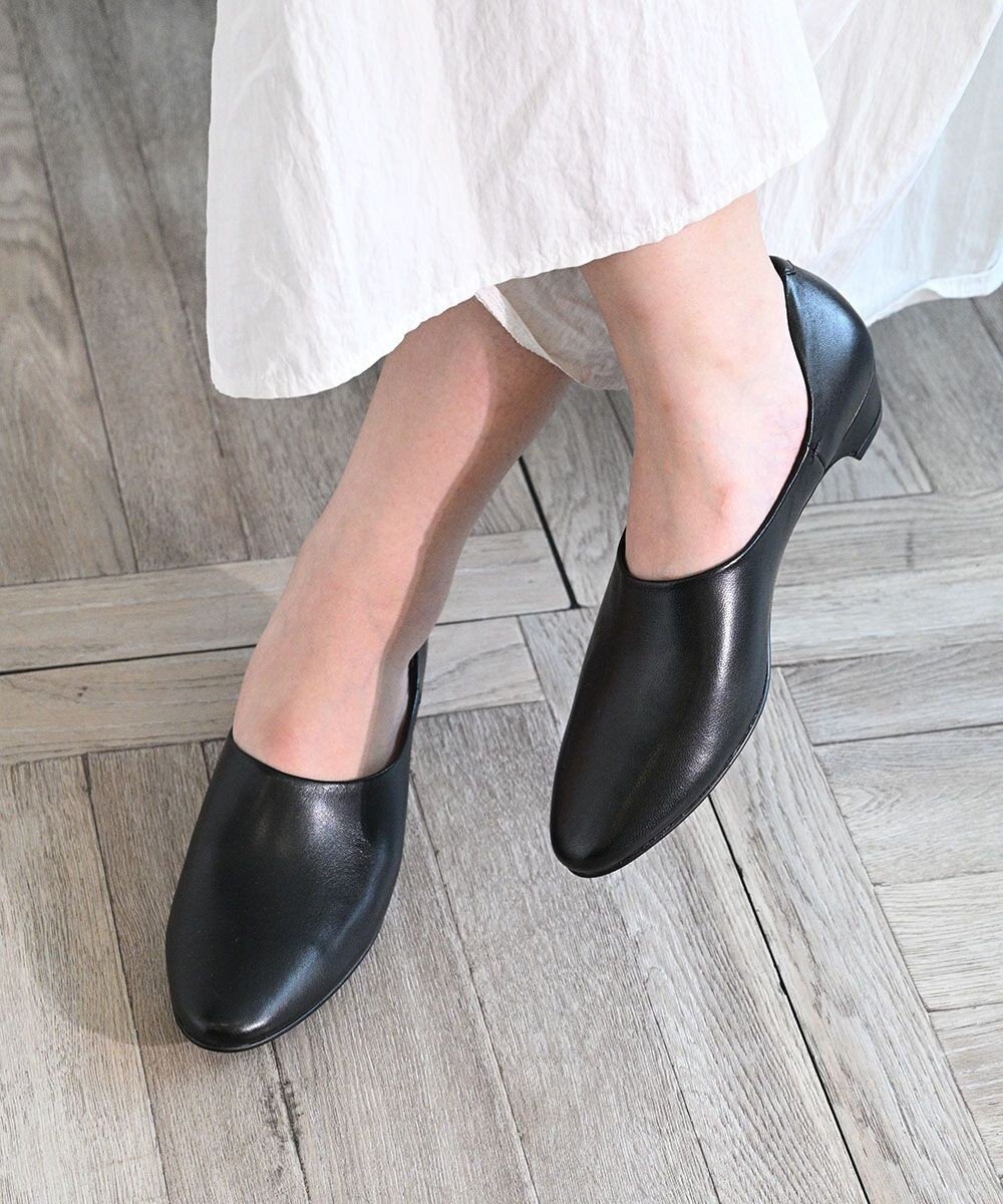 【アポム/APOM】の本革カバードパンプス 25 インテリア・キッズ・メンズ・レディースファッション・服の通販 founy(ファニー) 　ファッション　Fashion　レディースファッション　Fashion for Women　カッティング　Cutting Detail　シューズ　Shoes, Footwear　シンプル　Simple, Minimal　プレーン　Plain, Simple　ブラック|ID: prp329100004841987 ipo3291000000035286201