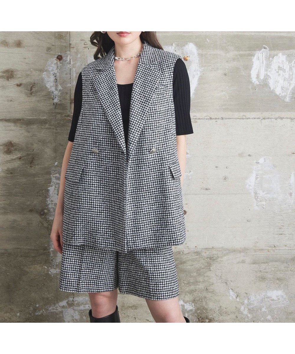 【グレース コンチネンタル/GRACE CONTINENTAL】の千鳥ライトウールジレ インテリア・キッズ・メンズ・レディースファッション・服の通販 founy(ファニー) 　ファッション　Fashion　レディースファッション　Fashion for Women　アウター　Coat / Outerwear Collection　トップス・カットソー　Cut & Sew Tops　ベスト&ジレ / 重ね着スタイル　Vests & Gilets　イタリア　Italy　エアリー　Airy Texture　秋　Autumn　シンプル　Simple, Minimal　セットアップ　Set-Up, Coordinated Outfit　チェック　Check, Plaid, Tartan　テーラード　Tailored, Tailored Fit　ハーフ　Half, Half-Length　ベスト　Vest, Waistcoat　リュクス　Luxury, Elegant, High-End, Chic　A/W・秋冬　Autumn/Winter　おすすめ　Recommended / Our Picks　ブラック|ID: prp329100004841992 ipo3291000000035833464