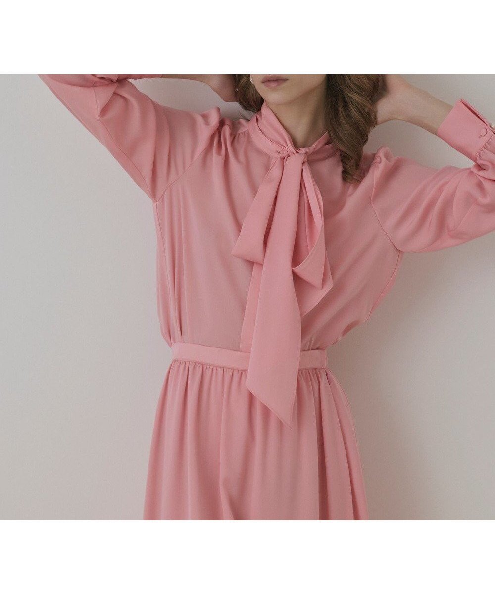 【グレース コンチネンタル/GRACE CONTINENTAL】のトリアセボウタイブラウス インテリア・キッズ・メンズ・レディースファッション・服の通販 founy(ファニー) 　ファッション　Fashion　レディースファッション　Fashion for Women　トップス・カットソー　Cut & Sew Tops　シャツ・ブラウス・オフィスカジュアル　Elegant Blouses & Button-Ups　おすすめ　Recommended / Our Picks　カフス　Cuff Design　クラシカル　Classical, Vintage-Inspired　サテン　Satin, Glossy Fabric　シルク　Silk, 100% Silk　セットアップ　Set-Up, Coordinated Outfit　ドレープ　Drape, Draping Fabric　パール　Pearl, Pearl Accent　エレガント 上品　Elegant　A/W・秋冬　Autumn/Winter　ピンク|ID: prp329100004842080 ipo3291000000035286520