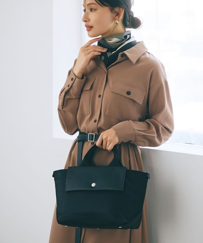 【トプカピ/TOPKAPI】の【Breath TOPKAPI】DAY TRIPPER デイトリッパー ナイロン 2way ミニ トートバッグ インテリア・キッズ・メンズ・レディースファッション・服の通販 founy(ファニー) https://founy.com/ ファッション Fashion レディースファッション Fashion for Women バッグ Bags エレガント 上品 Elegant クール Cool, Chic 傘 Umbrella, Parasol ショルダー Shoulder, Shoulder Strap シルバー Silver, Metallic Silver スクエア Square, Square Shape スタイリッシュ Stylish, Fashionable フォルム Silhouette, Form フラップ Flap, Flap Pocket ベーシック Basic, Essential ポケット Pocket, Pocket Detail 旅行 Travel |ID: prp329100004842088 ipo3291000000035809951