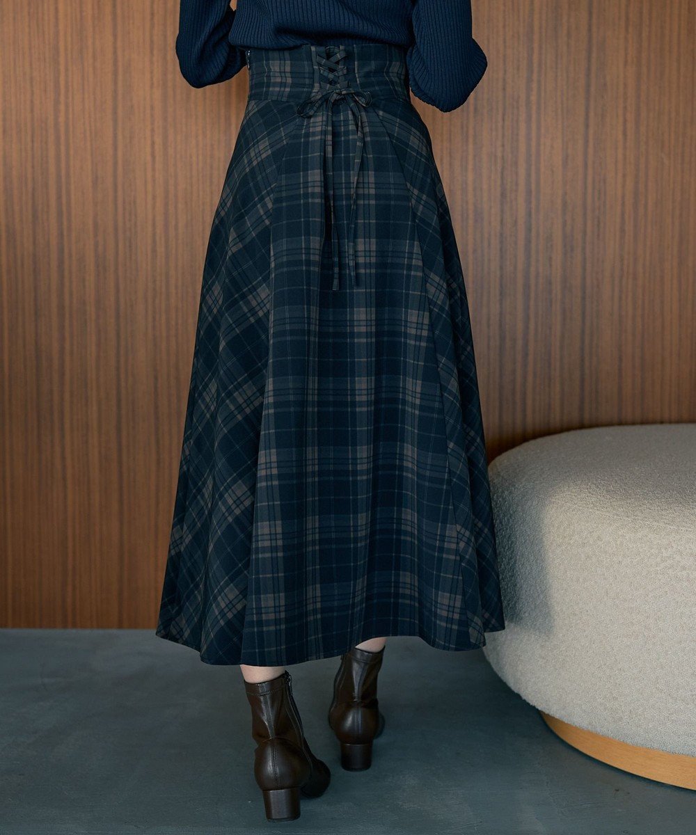 【アースミュージックアンドエコロジー/earth music&ecology】のバックレースアップチェックスカート インテリア・キッズ・メンズ・レディースファッション・服の通販 founy(ファニー) 　ファッション　Fashion　レディースファッション　Fashion for Women　スカート　Skirts　おすすめ　Recommended / Our Picks　シンプル　Simple, Minimal　チェック　Check, Plaid, Tartan　フレア　Flare, Flared　ポケット　Pocket, Pocket Detail　レース　Lace, Lace Fabric　ロング　Long, Long-Length　A/W・秋冬　Autumn/Winter　Navy|ID: prp329100004842166 ipo3291000000035523715