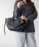 【インター ショシュール/INTER-CHAUSSURES】の【ANDREA CARDONE】センターシームレザーハンドバッグ 人気、トレンドファッション・服の通販 founy(ファニー) ファッション Fashion レディースファッション Fashion for Women バッグ Bags イタリア Italy シンプル Simple, Minimal ポーチ Pouch, Small Case thumbnail ブラック|ID: prp329100004842286 ipo3291000000036008614