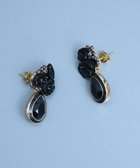 【モンシロ/monshiro】のホリホックピアス 人気、トレンドファッション・服の通販 founy(ファニー) ファッション Fashion レディースファッション Fashion for Women アクセサリー Fashion Accessories イヤリング Earrings ヴィンテージ Vintage Style ガラス Glass, Glassware ジュエリー Jewelry, Accessories パーティ Party, Party Style フランス France, French ボックス Boxy, Box Shape モチーフ Motif, Design Theme セレモニー Ceremony 結婚式 Wedding thumbnail ブラック|ID: prp329100004842295 ipo3291000000035835199