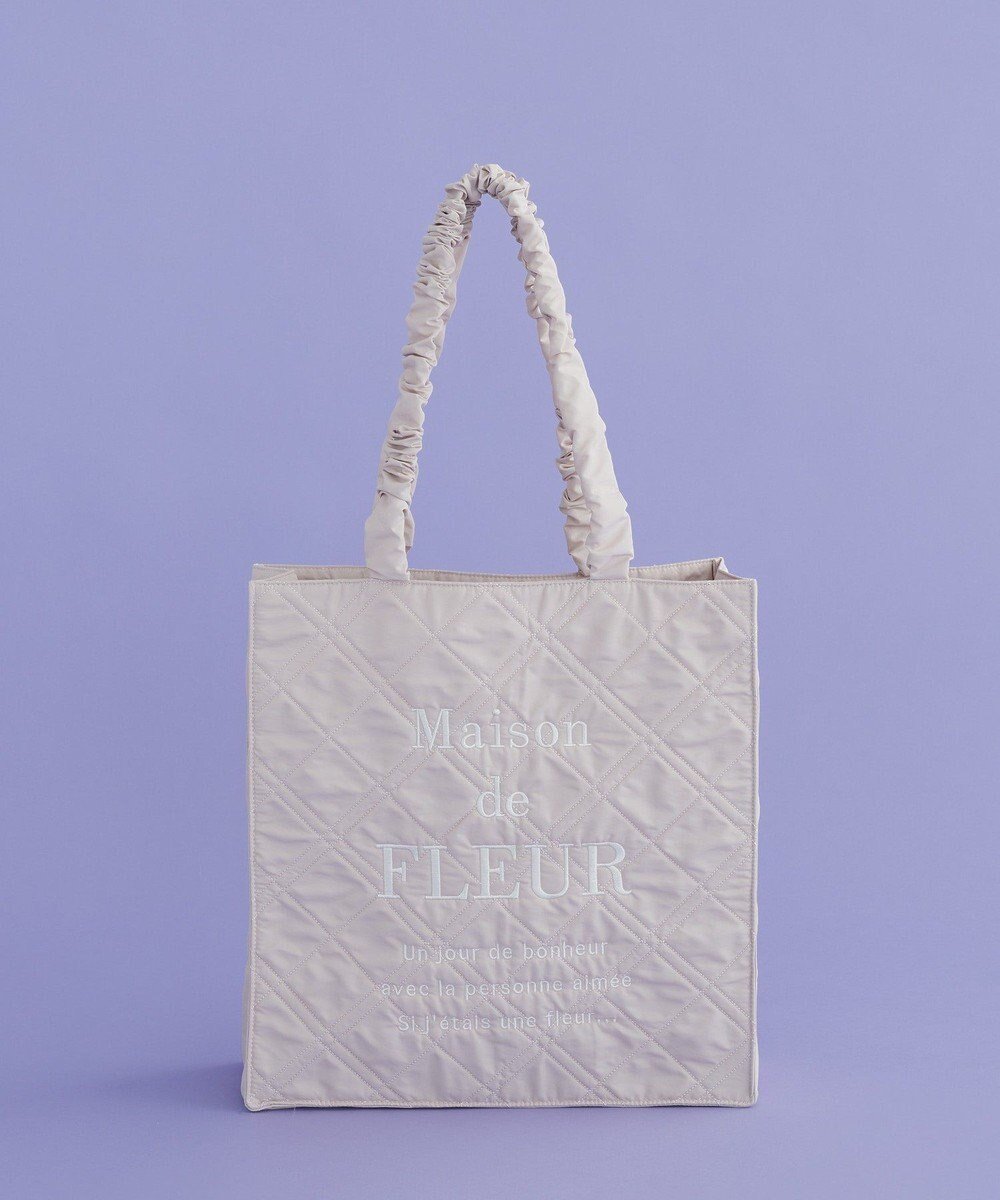 【メゾンドフルール/Maison de FLEUR】のブランドロゴ刺繍キルティングスクエアトート インテリア・キッズ・メンズ・レディースファッション・服の通販 founy(ファニー) 　ファッション　Fashion　レディースファッション　Fashion for Women　バッグ　Bags　おすすめ　Recommended / Our Picks　キルティング　Quilted, Quilting　スマホ　Smartphone, Mobile Device　ポケット　Pocket, Pocket Detail　人気　Popular, Best Seller　ビジネス 仕事 通勤　Business / Work / Commuting　Pink|ID: prp329100004842408 ipo3291000000035836635