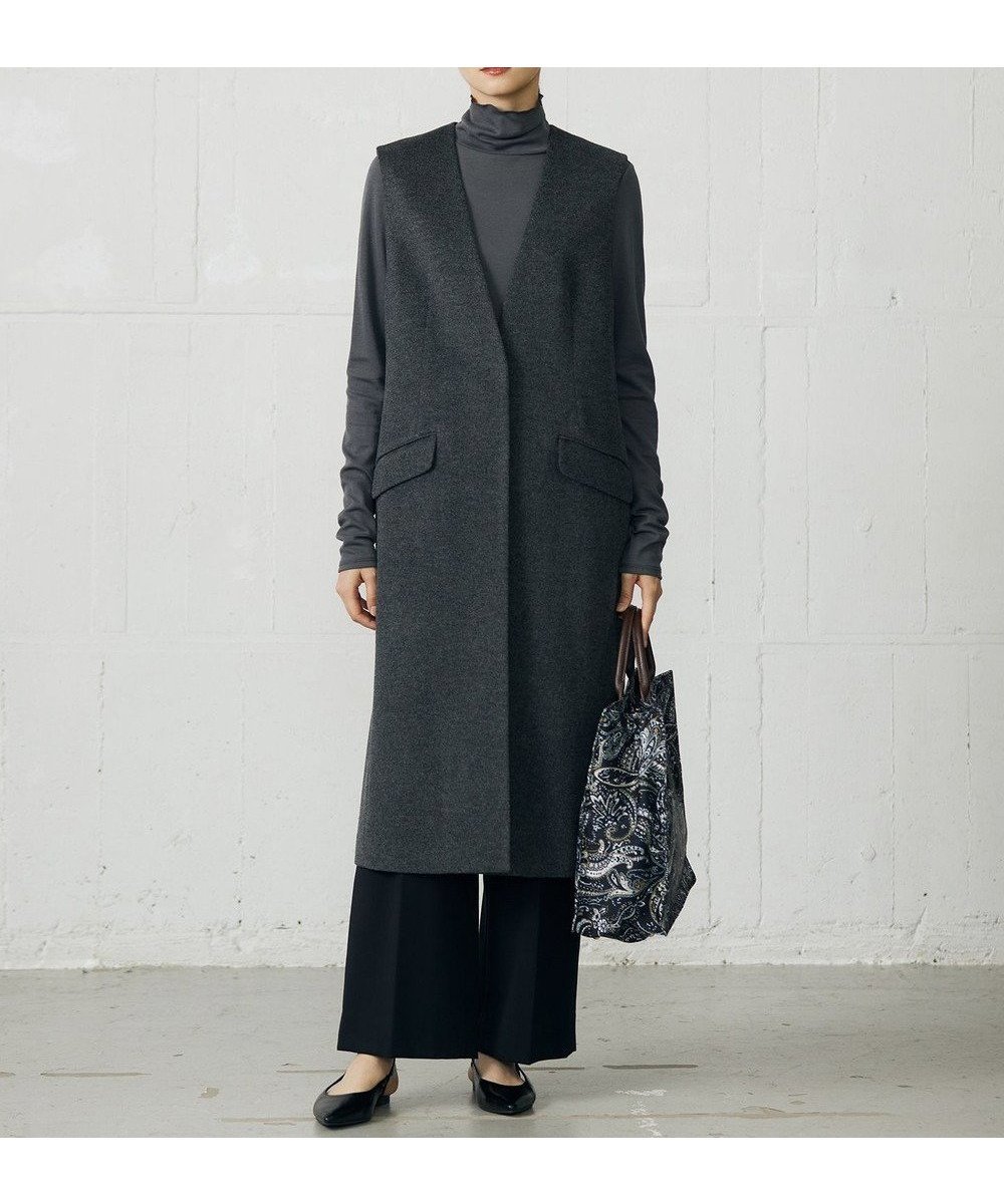 【自由区/JIYU-KU】の【カタログ掲載】Super100sライトビーバー ジレ インテリア・キッズ・メンズ・レディースファッション・服の通販 founy(ファニー) 　ファッション　Fashion　レディースファッション　Fashion for Women　アウター　Coat / Outerwear Collection　トップス・カットソー　Cut & Sew Tops　ベスト&ジレ / 重ね着スタイル　Vests & Gilets　クラシック　Classic, Timeless Style　ショート　Short, Short Length　バランス　Balance, Style Balance　ベスト　Vest, Waistcoat　エレガント 上品　Elegant　冬　Winter / This Winter　A/W・秋冬　Autumn/Winter　TOPチャコール|ID: prp329100004842473 ipo3291000000035856825