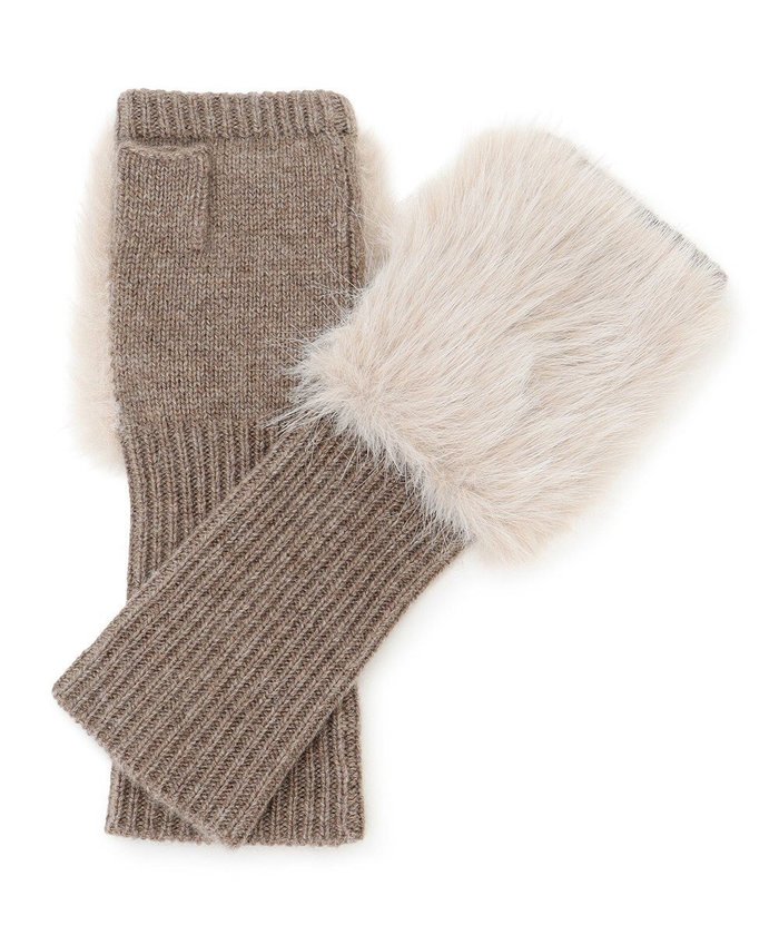 【23区/NIJYUSANKU】の【見上愛さん着用】フェイクファー ニット グローブ インテリア・キッズ・メンズ・レディースファッション・服の通販 founy(ファニー) https://founy.com/ ファッション Fashion レディースファッション Fashion for Women 手袋 Gloves & Mittens 2025年 2025 2025-2026秋冬・A/W Autumn/Winter 2025–26 AW25–26 冬 Winter / This Winter トレンド Trend, Trending Now フィット Fit, Slim Fit フェイクファー Faux Fur, Imitation Fur リブニット Rib Knit, Ribbed Knit エレガント 上品 Elegant A/W・秋冬 Autumn/Winter |ID: prp329100004842573 ipo3291000000035288199