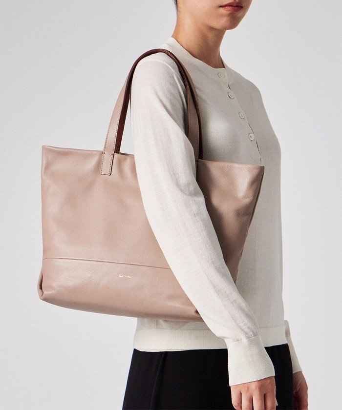 【ポール スミス/Paul Smith】のボクシーバルーン トートバッグ インテリア・キッズ・メンズ・レディースファッション・服の通販 founy(ファニー) https://founy.com/ ファッション Fashion レディースファッション Fashion for Women バッグ Bags デニム Denim, Jeans Material フォルム Silhouette, Form ラグジュアリー Luxury, Elegant リラックス Relax, Relaxed Fit ワイド Wide, Wide Fit エレガント 上品 Elegant |ID: prp329100004842665 ipo3291000000035814096