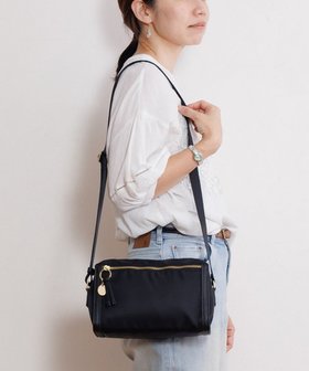【エースバッグズアンドラゲッジ/ACE BAGS & LUGGAGE】のHAyU × ace. ユッカ ショルダーバッグ 17832 人気、トレンドファッション・服の通販 founy(ファニー) ファッション Fashion レディースファッション Fashion for Women エレガント 上品 Elegant コラボ Collaboration, Collab シンプル Simple, Minimal チャーム Charm, Pendant トラベル Travel, Travel Gear ネコ Cat, Feline Motif 猫 Cat, Kitty フロント Front, Front Design ポケット Pocket, Pocket Detail メタル Metal, Metal Parts メッシュ Mesh, Net Fabric 無地 Plain, Solid Color リュック Backpack, Rucksack ワイヤー Wire, Wired Bra 再入荷 Restock / Back in Stock 旅行 Travel スーツケース キャリーケース Suitcase / Carry Case ギフト プレゼント Gift / Present |ID:prp329100004842854