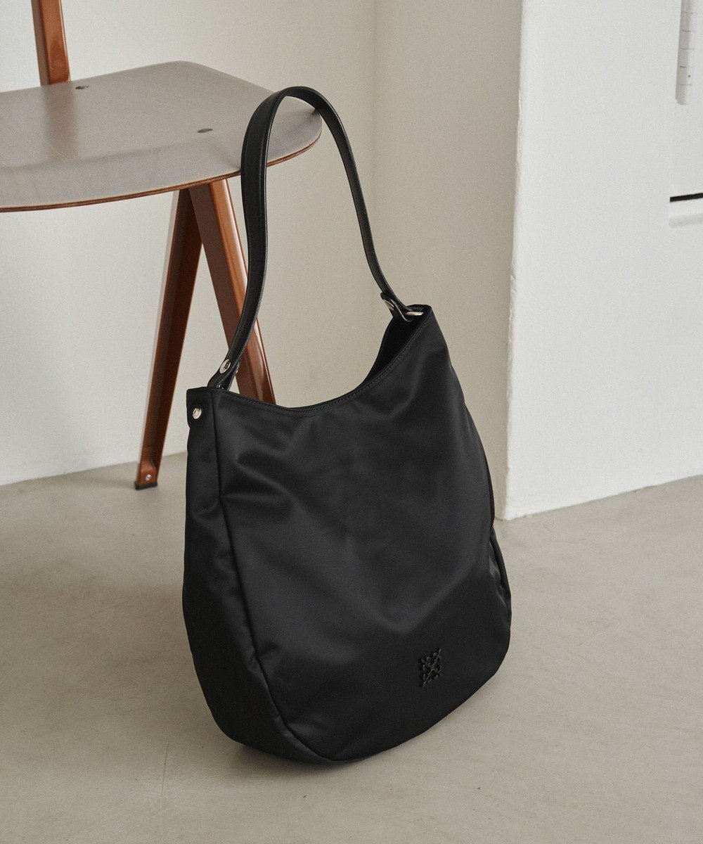 【ラシット/russet】のクラウズナイロン 縦長2WAYショルダーバッグ(CE-1623) 人気、トレンドファッション・服の通販 founy(ファニー) 　ファッション　Fashion　レディースファッション　Fashion for Women　サテン　Satin, Glossy Fabric　ショルダー　Shoulder, Shoulder Strap　シルバー　Silver, Metallic Silver　シンプル　Simple, Minimal　フォルム　Silhouette, Form　ベーシック　Basic, Essential　ポケット　Pocket, Pocket Detail　マグネット　Magnet, Magnetic Closure　ラップ　Wrap, Wrap Design　再入荷　Restock / Back in Stock　おすすめ　Recommended / Our Picks　日本製　Made In Japan　エレガント 上品　Elegant　ビジネス 仕事 通勤　Business / Work / Commuting　2025年　2025　2025-2026秋冬・A/W　Autumn/Winter 2025–26 AW25–26　 other-1|ID: prp329100004842907 ipo3291000000035642122