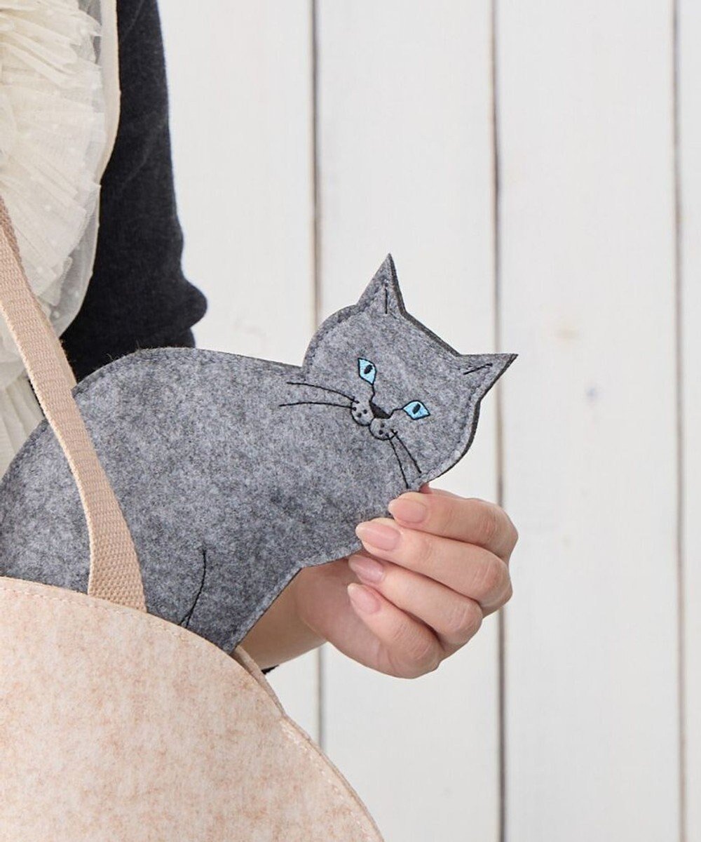 【ルートート/ROOTOTE】の3622【ネコポーチ】EU.ウイズルー.オスワリネコ-B インテリア・キッズ・メンズ・レディースファッション・服の通販 founy(ファニー) ファッション Fashion レディースファッション Fashion for Women ミニ財布・二つ折り財布 Wallets & Card Cases ポーチ&ミニバッグ Pouches & Mini Bags カメラ Camera Accessories スマート Smart, Elegant 財布 Wallet, Purse ネコ Cat, Feline Motif フェルト Felt, Felt Fabric プリント Print, Printed Pattern ポーチ Pouch, Small Case ランダム Random, Irregular A/W・秋冬 Autumn/Winter ギフト プレゼント Gift / Present 新作・新入荷 New Arrivals / New In 03:ハイ|ID: prp329100004842938 ipo3291000000035289495