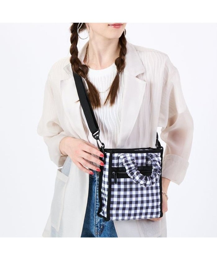 【レスポートサック/LeSportsac】のGH MINI N/S TOTE/クラシカルギンガム インテリア・キッズ・メンズ・レディースファッション・服の通販 founy(ファニー) https://founy.com/ ファッション Fashion レディースファッション Fashion for Women バッグ Bags アウトドア Outdoor Clothing ギャザー Gathered, Ruffled ギンガム Gingham, Gingham Fabric クラシカル Classical, Vintage-Inspired シンプル Simple, Minimal スマート Smart, Elegant 財布 Wallet, Purse チェック Check, Plaid, Tartan プリント Print, Printed Pattern ポケット Pocket, Pocket Detail ポーチ Pouch, Small Case モノトーン Monotone, Black and White おすすめ Recommended / Our Picks 旅行 Travel |ID: prp329100004843013 ipo3291000000035858191