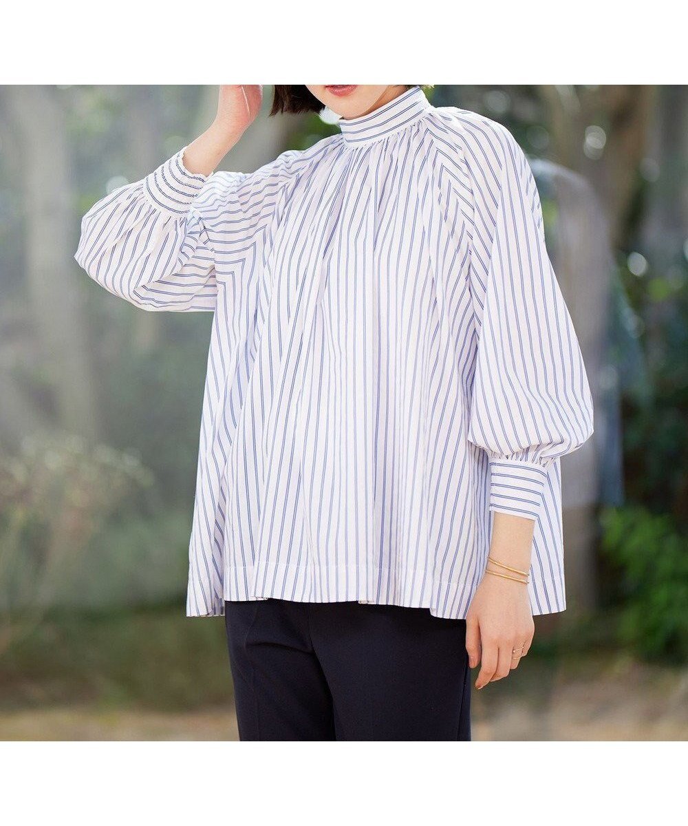 【アンフィーロ 自由区/UNFILO】のイージーケア ギャザーブラウス インテリア・キッズ・メンズ・レディースファッション・服の通販 founy(ファニー) 　ファッション　Fashion　レディースファッション　Fashion for Women　トップス・カットソー　Cut & Sew Tops　シャツ・ブラウス・オフィスカジュアル　Elegant Blouses & Button-Ups　カフス　Cuff Design　ギャザー　Gathered, Ruffled　クラシカル　Classical, Vintage-Inspired　吸水　Absorbent, Quick-Dry　シャーリング　Shirring, Ruched　スキッパー　Skipper, Open Collar　ハイネック　High Neck, Mock Neck　A/W・秋冬　Autumn/Winter　ブルーストライプ|ID: prp329100004843384 ipo3291000000035959729