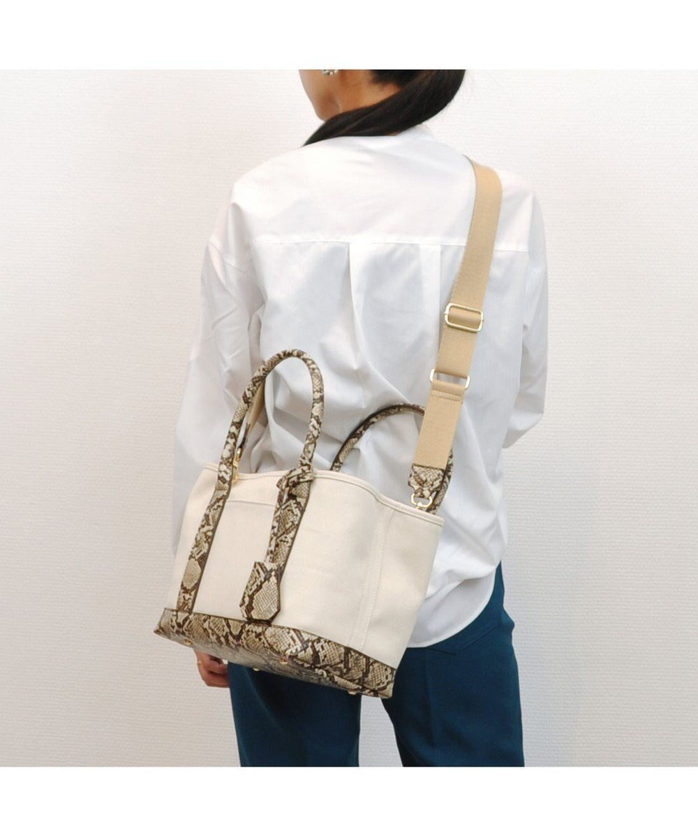 【アンビリオン/UNBILLION】のcachecache ショルダー付きパーテーションキャンバストート インテリア・キッズ・メンズ・レディースファッション・服の通販 founy(ファニー) ファッション Fashion レディースファッション Fashion for Women バッグ Bags カラフル Colorful Design キャンバス Canvas, Canvas Fabric ショルダー Shoulder, Shoulder Strap 財布 Wallet, Purse ハンド Hand, Handmade フラップ Flap, Flap Pocket ポーチ Pouch, Small Case ミックス Mix, Mixed Style モチーフ Motif, Design Theme 再入荷 Restock / Back in Stock パイソン|ID: prp329100004843460 ipo3291000000035603658