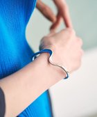 【アンフィーロ 自由区/UNFILO】のカーブバングル シルバー|ID: prp329100004843491 ipo3291000000035299947