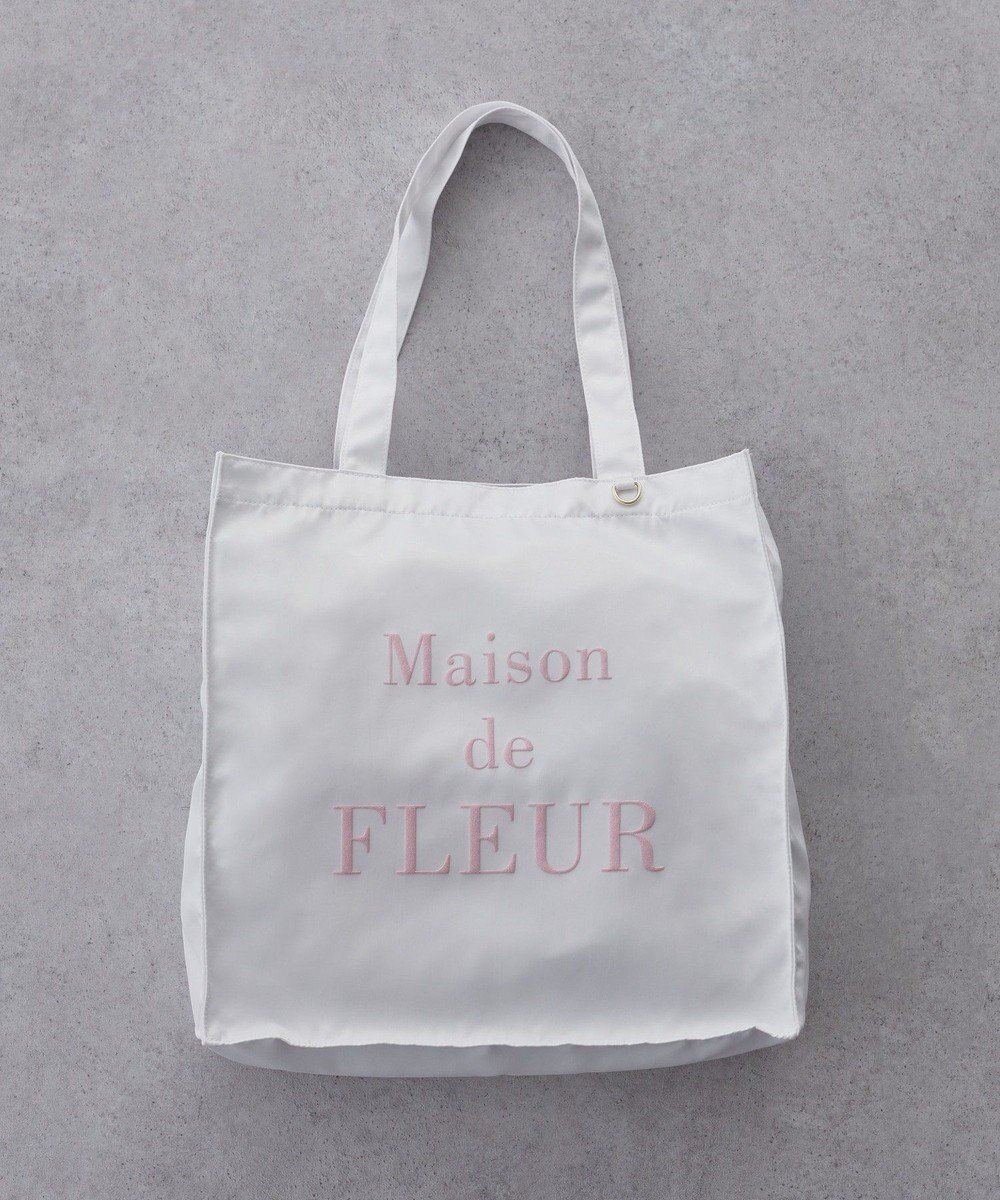 【メゾンドフルール/Maison de FLEUR】のブランドロゴ発泡プリントスクエアトート インテリア・キッズ・メンズ・レディースファッション・服の通販 founy(ファニー) ファッション Fashion レディースファッション Fashion for Women バッグ Bags おすすめ Recommended / Our Picks チャーム Charm, Pendant プリント Print, Printed Pattern 人気 Popular, Best Seller ビジネス 仕事 通勤 Business / Work / Commuting Off White|ID: prp329100004843502 ipo3291000000036293628