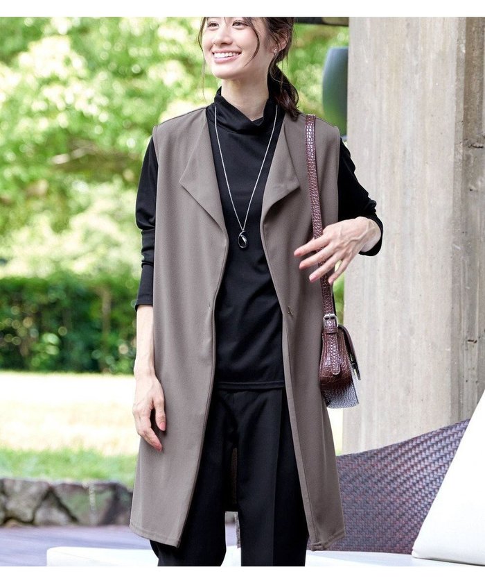 【ティアクラッセ/Tiaclasse】の【洗える】バックタックロングジレ インテリア・キッズ・メンズ・レディースファッション・服の通販 founy(ファニー) https://founy.com/ ファッション Fashion レディースファッション Fashion for Women アウター Coat / Outerwear Collection レディースジャケット・軽アウター Jackets ウォッシャブル Machine Washable 春 Spring 洗える Machine Washable 秋 Autumn カーディガン Cardigan, Knitwear シューズ Shoes, Footwear シンプル Simple, Minimal ジャケット Jacket, Outerwear スリット Slit, Slit Detail チュニック Tunic, Long Top ノースリーブ Sleeveless, No-Sleeve ベスト Vest, Waistcoat ポケット Pocket, Pocket Detail 無地 Plain, Solid Color ロング Long, Long-Length S/S・春夏 SS, Spring/Summer, Warm Season 再入荷 Restock / Back in Stock 夏 Summer 新作・新入荷 New Arrivals / New In |ID: prp329100004843503 ipo3291000000035763870