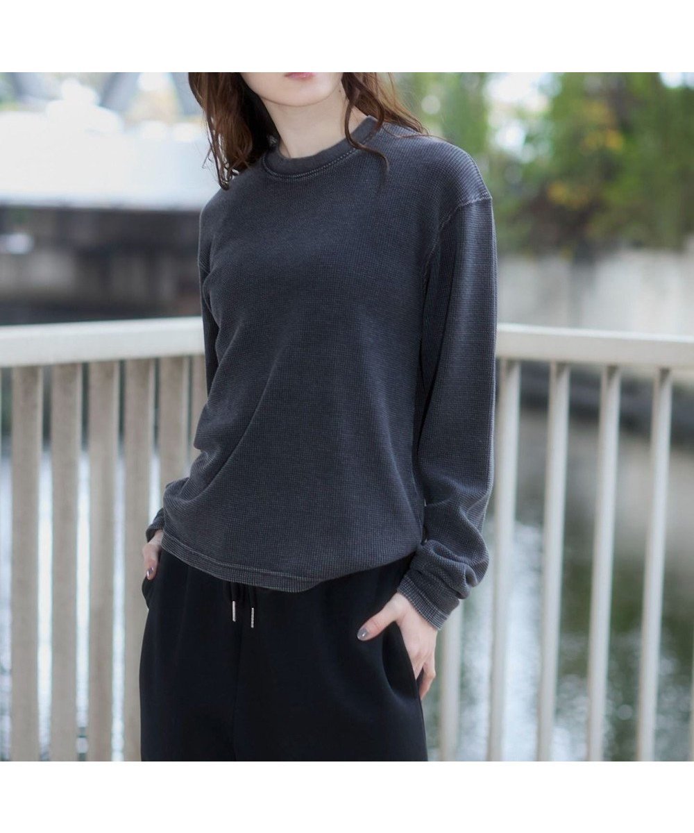 【ウィゴー/WEGO】の【ユニセックス着用ITEM/MLサイズ展開】ワッフルT(LS) インテリア・キッズ・メンズ・レディースファッション・服の通販 founy(ファニー) 　ファッション　Fashion　レディースファッション　Fashion for Women　トップス・カットソー　Cut & Sew Tops　シャツ・ブラウス・オフィスカジュアル　Elegant Blouses & Button-Ups　ロングTシャツ・Tシャツ　Longline T-Shirts & Tees　カットソー・ベーシックTシャツ　Cut-and-Sewn Tops / Stretch Tees & Basics　アウトドア　Outdoor Clothing　インナー　Innerwear　春　Spring　秋　Autumn　カットソー　Cut and Sewn Top　カーゴパンツ　Cargo Pants, Utility Pants　シンプル　Simple, Minimal　スポーツ　Sports, Activewear　スマホ　Smartphone, Mobile Device　スラックス　Slacks, Dress Pants　スリーブ　Sleeve, Long Sleeve / Short Sleeve　デニム　Denim, Jeans Material　長袖　Long Sleeve, Full Sleeve　ベーシック　Basic, Essential　無地　Plain, Solid Color　ルーズ　Loose, Oversized　ロング　Long, Long-Length　ワイド　Wide, Wide Fit　ワッフル　Waffle, Waffle Knit　S/S・春夏　SS, Spring/Summer, Warm Season　夏　Summer　ブラックその他|ID: prp329100004843543 ipo3291000000035519626