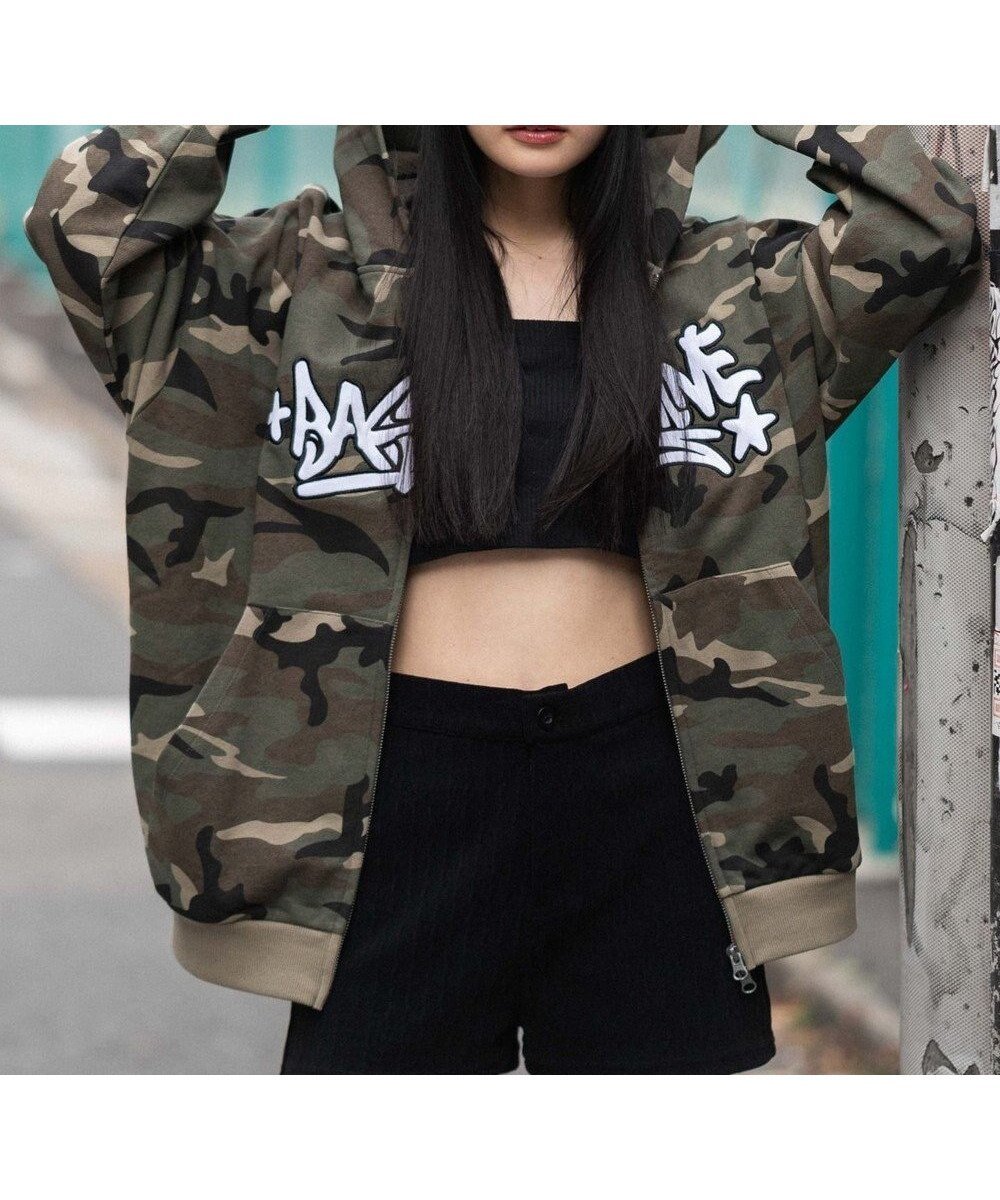 【ウィゴー/WEGO】の【ユニセックス着用ITEM/SMLサイズ展開】グラフィックZIPパーカー インテリア・キッズ・メンズ・レディースファッション・服の通販 founy(ファニー) 　ファッション　Fashion　レディースファッション　Fashion for Women　トップス・カットソー　Cut & Sew Tops　レディースパーカー・カジュアルフーディー　Casual Hoodies & Sweatshirts　春　Spring　秋　Autumn　カーゴパンツ　Cargo Pants, Utility Pants　キャップ　Cap, Baseball Cap　グラフィック　Graphic, Graphic Design　コンパクト　Compact, Small Size　ショート　Short, Short Length　スニーカー　Sneakers, Trainers　スマホ　Smartphone, Mobile Device　デニム　Denim, Jeans Material　バランス　Balance, Style Balance　パターン　Pattern, Design Print　パーカー　Hoodie, Parka　フロント　Front, Front Design　羽織　Haori, Light Jacket　メンズ　Men's, Menswear　ワイド　Wide, Wide Fit　冬　Winter / This Winter　S/S・春夏　SS, Spring/Summer, Warm Season　おすすめ　Recommended / Our Picks　夏　Summer　柄1|ID: prp329100004843546 ipo3291000000035604101