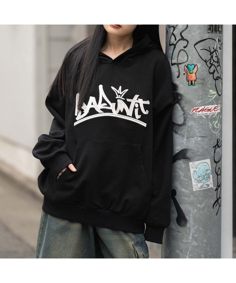 【ウィゴー/WEGO】の【ユニセックス着用ITEM/SMLサイズ展開】グラフィックロゴプルパーカー インテリア・キッズ・メンズ・レディースファッション・服の通販 founy(ファニー) 　ファッション　Fashion　レディースファッション　Fashion for Women　トップス・カットソー　Cut & Sew Tops　レディースパーカー・カジュアルフーディー　Casual Hoodies & Sweatshirts　スウェット・クルーネックトップス　Sweatshirts & Crewnecks / Relaxed Fit Sweat Tops　春　Spring　秋　Autumn　カーゴパンツ　Cargo Pants, Utility Pants　キャップ　Cap, Baseball Cap　グラフィック　Graphic, Graphic Design　ショート　Short, Short Length　スウェット / スエット　Sweatshirt, Sweatwear　スニーカー　Sneakers, Trainers　スマホ　Smartphone, Mobile Device　デニム　Denim, Jeans Material　バランス　Balance, Style Balance　パターン　Pattern, Design Print　パーカー　Hoodie, Parka　フロント　Front, Front Design　ワイド　Wide, Wide Fit　冬　Winter / This Winter　S/S・春夏　SS, Spring/Summer, Warm Season　おすすめ　Recommended / Our Picks　夏　Summer　ブラック|ID: prp329100004843547 ipo3291000000035301268