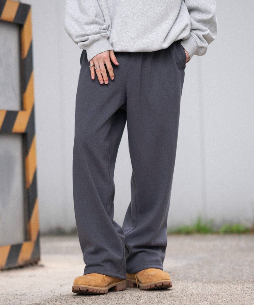 【ウィゴー/WEGO】の【ユニセックス着用ITEM/MLサイズ展開/ウエストゴム】ボンディングスウェットパンツ インテリア・キッズ・メンズ・レディースファッション・服の通販 founy(ファニー) 　ファッション　Fashion　レディースファッション　Fashion for Women　パンツ　Pants & Trousers　春　Spring　秋　Autumn　シューズ　Shoes, Footwear　スウェット / スエット　Sweatshirt, Sweatwear　スニーカー　Sneakers, Trainers　スマホ　Smartphone, Mobile Device　セットアップ　Set-Up, Coordinated Outfit　バランス　Balance, Style Balance　パーカー　Hoodie, Parka　ベーシック　Basic, Essential　ボンディング　Bonding, Bonded Fabric　ポケット　Pocket, Pocket Detail　リラックス　Relax, Relaxed Fit　冬　Winter / This Winter　S/S・春夏　SS, Spring/Summer, Warm Season　プチプライス・低価格　Affordable / Budget Price　おすすめ　Recommended / Our Picks　夏　Summer　エレガント 上品　Elegant　2026年　2026　ブラック中濃色|ID: prp329100004843548 ipo3291000000035301296