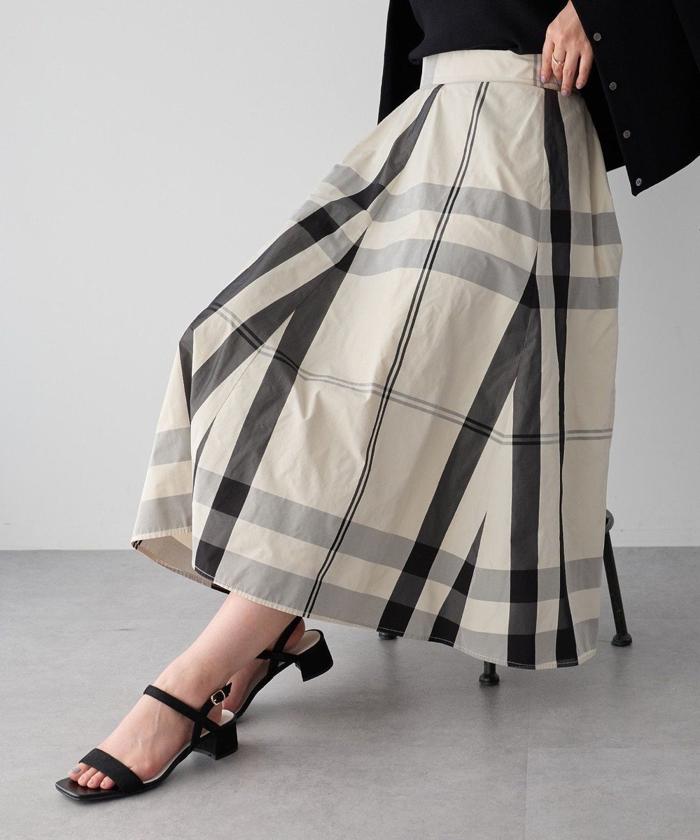 【イェッカ ヴェッカ/YECCA VECCA】の撥水 メモリーフレアスカート インテリア・キッズ・メンズ・レディースファッション・服の通販 founy(ファニー) 　ファッション　Fashion　レディースファッション　Fashion for Women　スカート　Skirts　Aライン・フレアスカート　A-Line & Flared Skirts　シンプル　Simple, Minimal　チェック　Check, Plaid, Tartan　フィット　Fit, Slim Fit　フレア　Flare, Flared　ポケット　Pocket, Pocket Detail　人気　Popular, Best Seller　夏　Summer　春　Spring　S/S・春夏　SS, Spring/Summer, Warm Season　Light Beige|ID: prp329100004843560 ipo3291000000035301385