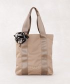 【トッカ/TOCCA】の【アップサイクルコサージュ付き・美香&Lovécoコラボ・数量限定・A4サイズ対応】FLOWER IN HEART BAG バッグ 人気、トレンドファッション・服の通販 founy(ファニー) ファッション Fashion レディースファッション Fashion for Women バッグ Bags エレガント 上品 Elegant 軽量 Lightweight, Ultra Light シンプル Simple, Minimal センター Center, Center Line 財布 Wallet, Purse トリプル Triple, Three Layers バランス Balance, Style Balance フラット Flat, Flat Shoes フラワー Flower, Floral ブローチ Brooch, Pin Brooch ポケット Pocket, Pocket Detail ワイヤー Wire, Wired Bra A/W・秋冬 Autumn/Winter 冬 Winter / This Winter thumbnail ベージュ×サザンカA|ID: prp329100004843670 ipo3291000000035467802