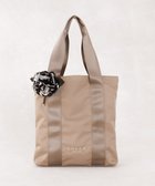 【トッカ/TOCCA】の【アップサイクルコサージュ付き・美香&Lovécoコラボ・数量限定・A4サイズ対応】FLOWER IN HEART BAG バッグ ベージュ×サザンカA|ID: prp329100004843670 ipo3291000000035789716