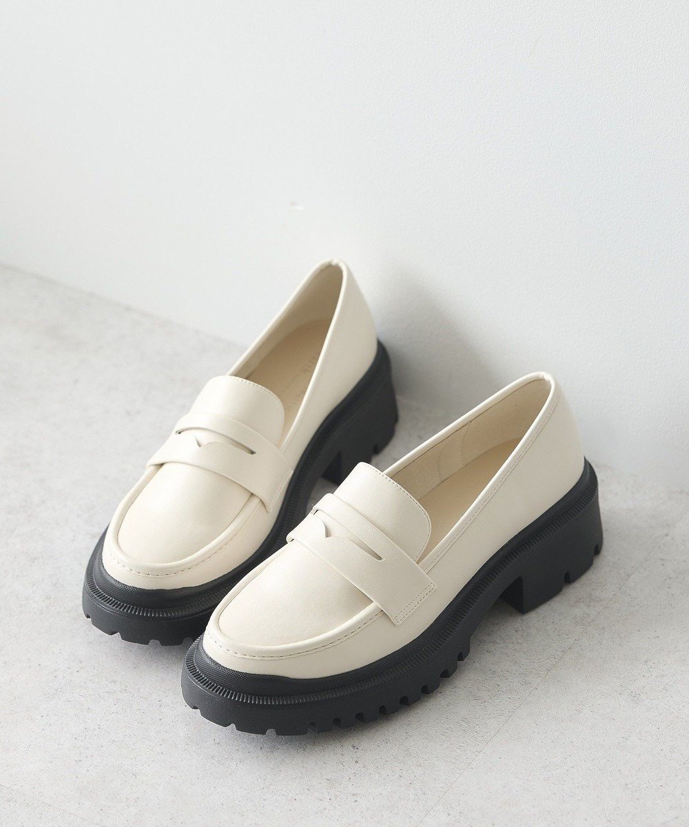 【アースミュージックアンドエコロジー/earth music&ecology】のORiental TRaffic 厚底ローファー インテリア・キッズ・メンズ・レディースファッション・服の通販 founy(ファニー) 　ファッション　Fashion　レディースファッション　Fashion for Women　2025年　2025　2025-2026秋冬・A/W　Autumn/Winter 2025–26 AW25–26　おすすめ　Recommended / Our Picks　シューズ　Shoes, Footwear　シンプル　Simple, Minimal　厚底　Platform Shoes　定番　Standard, Basic Item　A/W・秋冬　Autumn/Winter　Ivory|ID: prp329100004843679 ipo3291000000035619694