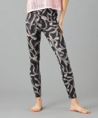 【チャコット/Chacott】のChacott BALANCE リボンプリントレギンス 人気、トレンドファッション・服の通販 founy(ファニー) ファッション Fashion レディースファッション Fashion for Women パンツ Pants & Trousers レギンス Leggings & Stretch Pants 吸水 Absorbent, Quick-Dry ストレッチ Stretch, Stretchy Fabric パウダー Powder, Soft Tone フィット Fit, Slim Fit フェミニン Feminine, Girly プリント Print, Printed Pattern ヨガ Yoga, Yoga Wear リボン Ribbon, Bow ワーク Workwear, Utility Style thumbnail ブラックプリント|ID: prp329100004843796 ipo3291000000035524750