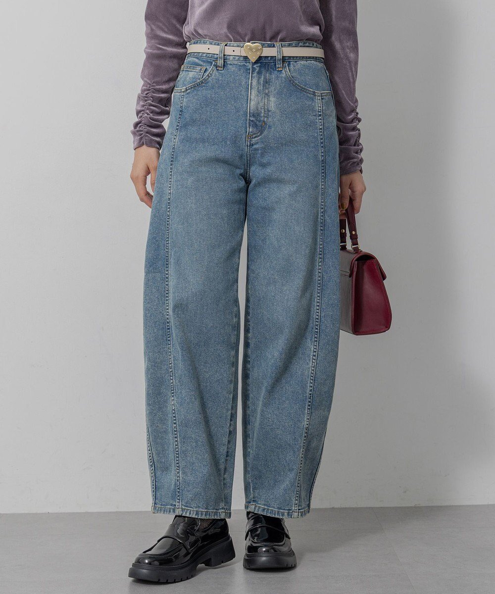 【組曲/KUMIKYOKU】の【加藤ローサさん着用】ライトデニムカーブパンツ 人気、トレンドファッション・服の通販 founy(ファニー) 　ファッション　Fashion　レディースファッション　Fashion for Women　パンツ　Pants & Trousers　デニムパンツ・ジーンズ・美脚デニム　Denim Jeans & Pants　シルバー　Silver, Metallic Silver　シンプル　Simple, Minimal　ストレッチ　Stretch, Stretchy Fabric　デニム　Denim, Jeans Material　トレンド　Trend, Trending Now　パッチ　Patch, Appliqué　ブリーチ　Bleach, Washed Finish　ポケット　Pocket, Pocket Detail　A/W・秋冬　Autumn/Winter　S/S・春夏　SS, Spring/Summer, Warm Season　夏　Summer　 other-1|ID: prp329100004843805 ipo3291000000035790115