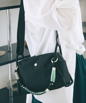 【トプカピ/TOPKAPI】の【Breath TOPKAPI】コードチャーム付き ショルダーバッグ 人気、トレンドファッション・服の通販 founy(ファニー) ファッション Fashion レディースファッション Fashion for Women バッグ Bags コンパクト Compact, Small Size ショルダー Shoulder, Shoulder Strap シンプル Simple, Minimal スマート Smart, Elegant チャーム Charm, Pendant トレンド Trend, Trending Now ポケット Pocket, Pocket Detail ミックス Mix, Mixed Style ワーク Workwear, Utility Style |ID:prp329100004843909