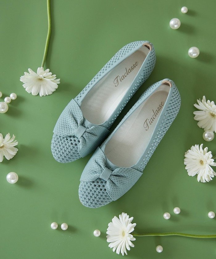 【ティアクラッセ/Tiaclasse】の【小倉優子さん着用】リボンニットフラットパンプス インテリア・キッズ・メンズ・レディースファッション・服の通販 founy(ファニー) https://founy.com/ ファッション Fashion レディースファッション Fashion for Women アクセサリー Fashion Accessories インソール Shoe Insole 春 Spring カーディガン Cardigan, Knitwear クッション Cushion, Throw Pillow シューズ Shoes, Footwear 透かし Cut-Out, Lacework チュニック Tunic, Long Top フィット Fit, Slim Fit フェミニン Feminine, Girly フラット Flat, Flat Shoes リボン Ribbon, Bow S/S・春夏 SS, Spring/Summer, Warm Season 再入荷 Restock / Back in Stock 夏 Summer 新作・新入荷 New Arrivals / New In |ID: prp329100004844868 ipo3291000000035558511