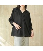 【アンフィーロ 自由区/UNFILO】のストライプレース ギャザーブラウス 人気、トレンドファッション・服の通販 founy(ファニー) ファッション Fashion レディースファッション Fashion for Women トップス・カットソー Cut & Sew Tops シャツ・ブラウス・オフィスカジュアル Elegant Blouses & Button-Ups ギャザー Gathered, Ruffled シアー Sheer, See-Through シンプル Simple, Minimal ストライプ Stripe, Striped Pattern フロント Front, Front Design レース Lace, Lace Fabric ロング Long, Long-Length 夏 Summer 春 Spring S/S・春夏 SS, Spring/Summer, Warm Season 羽織 Haori, Light Jacket thumbnail ブラック|ID: prp329100004844895 ipo3291000000035326170