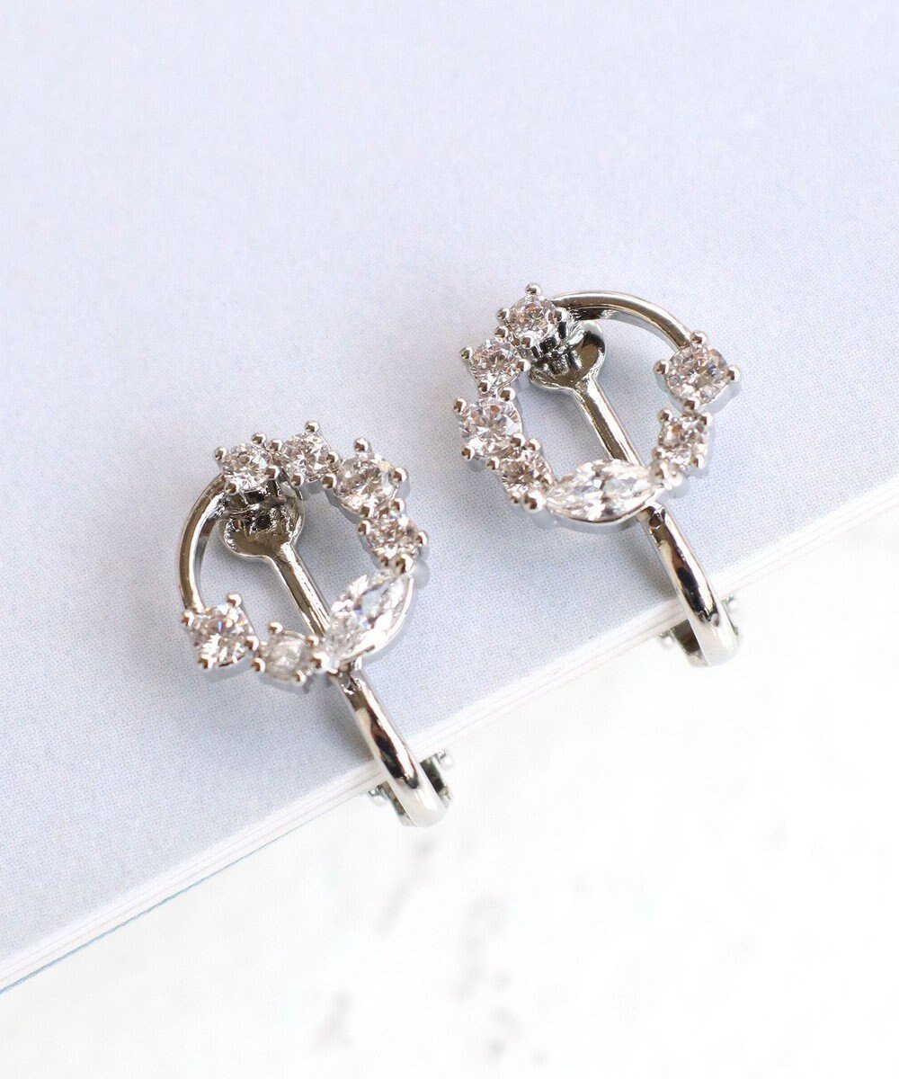 【ティアクラッセ/Tiaclasse】の【金属アレルギー対応】 サークルストーンイヤリング 人気、トレンドファッション・服の通販 founy(ファニー) 　ファッション　Fashion　レディースファッション　Fashion for Women　ジュエリー　Jewelry　ファッションリング　Fashion Rings　イヤリング・フープ・ドロップタイプ　Hoop, Drop & Clip Earrings　アクセサリー　Fashion Accessories　イヤリング　Earrings　カッティング　Cutting Detail　カーディガン　Cardigan, Knitwear　ストーン　Stone, Gem-Like　チュニック　Tunic, Long Top　エレガント 上品　Elegant　再入荷　Restock / Back in Stock　新作・新入荷　New Arrivals / New In　 other-1|ID: prp329100004844958 ipo3291000000035327842