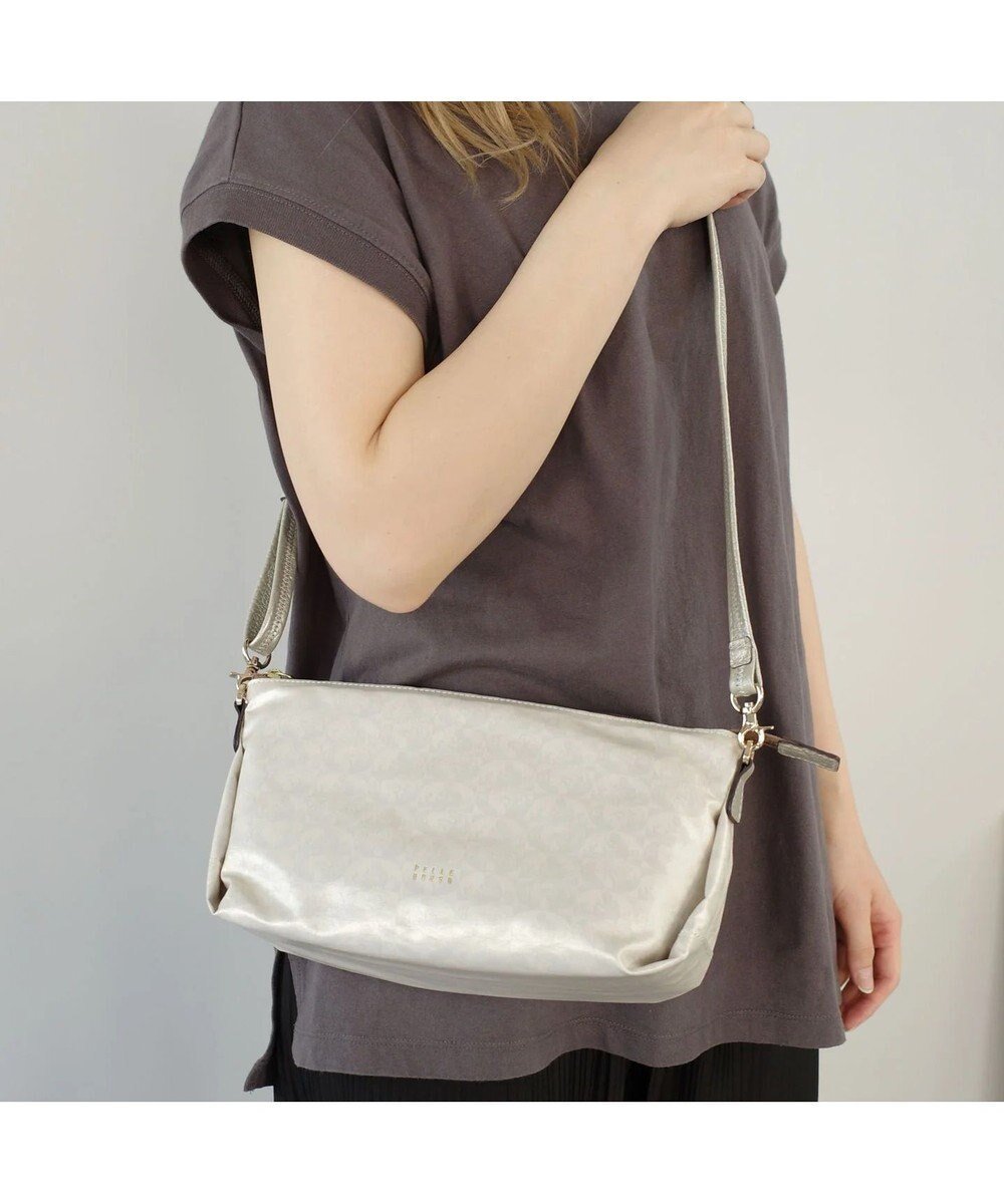 【ペレボルサ/PELLE BORSA】のミニショルダー Alive アライブ 4443 インテリア・キッズ・メンズ・レディースファッション・服の通販 founy(ファニー) 　ファッション　Fashion　レディースファッション　Fashion for Women　コーティング　Coating, Coated Finish　抗菌　Antibacterial, Bacteria-Resistant　軽量　Lightweight, Ultra Light　ショルダー　Shoulder, Shoulder Strap　シンプル　Simple, Minimal　ジャカード／ジャガード　Jacquard, Woven Pattern　スマート　Smart, Elegant　財布　Wallet, Purse　パール　Pearl, Pearl Accent　ポケット　Pocket, Pocket Detail　ポーチ　Pouch, Small Case　モチーフ　Motif, Design Theme　ループ　Loop, Loop Knit　おすすめ　Recommended / Our Picks　エレガント 上品　Elegant　シャンパンゴールド|ID: prp329100004845704 ipo3291000000036250443