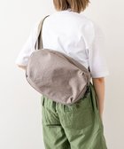 【ニジュウ カノウ/NIZYU KANO】のFUKUI SIWAナイロンボディバッグ Lサイズ 人気、トレンドファッション・服の通販 founy(ファニー) ファッション Fashion レディースファッション Fashion for Women ポーチ&ミニバッグ Pouches & Mini Bags クッション Cushion, Throw Pillow コンパクト Compact, Small Size 傘 Umbrella, Parasol シンプル Simple, Minimal ポケット Pocket, Pocket Detail ポーチ Pouch, Small Case メッシュ Mesh, Net Fabric ループ Loop, Loop Knit thumbnail グレージュ|ID: prp329100004845705 ipo3291000000036272460