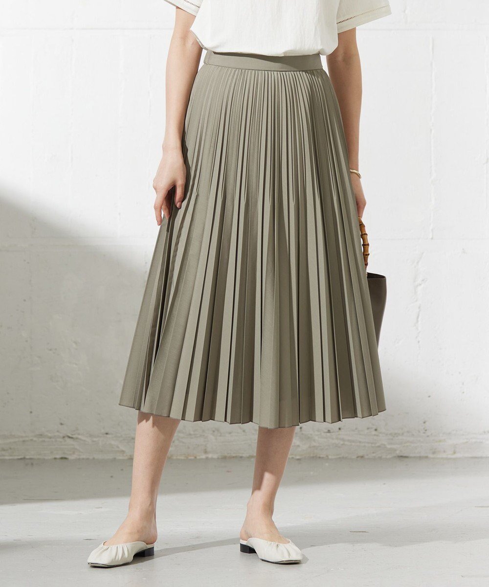 【ジェイ プレス/J.PRESS】の【洗える】50Sブロード プリーツ スカート インテリア・キッズ・メンズ・レディースファッション・服の通販 founy(ファニー) 　ファッション　Fashion　レディースファッション　Fashion for Women　スカート　Skirts　プリーツスカート / 上品フェミニンスタイル　Pleated Skirts　春　Spring　洗える　Machine Washable　カットソー　Cut and Sewn Top　スニーカー　Sneakers, Trainers　ブロード　Broadcloth, Fine Cotton　プリーツ　Pleats, Pleated　リラックス　Relax, Relaxed Fit　S/S・春夏　SS, Spring/Summer, Warm Season　おすすめ　Recommended / Our Picks　夏　Summer　カーキ系|ID: prp329100004845738 ipo3291000000035342061